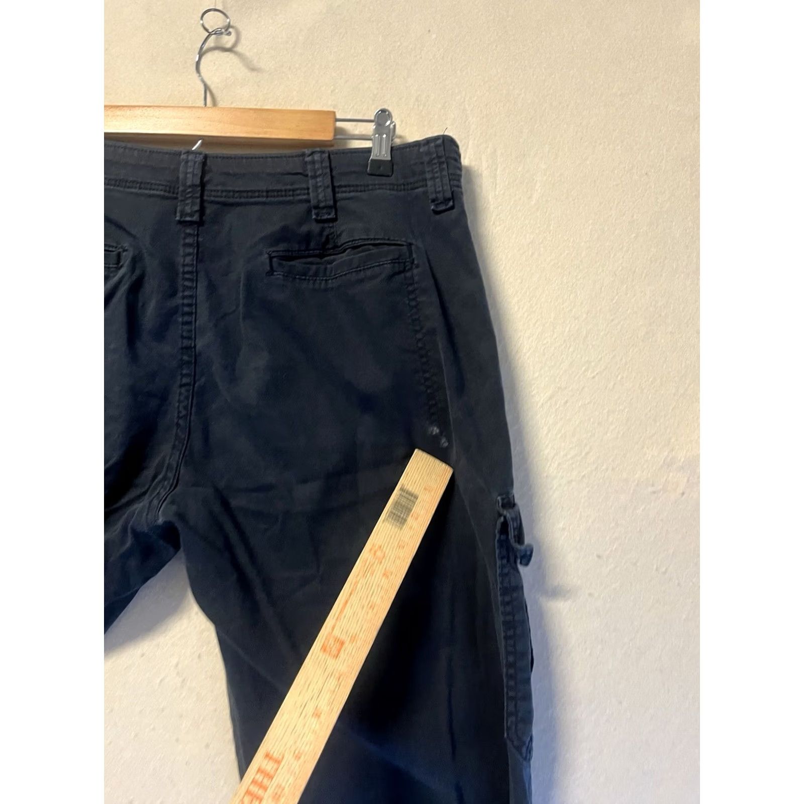 Wrangler Wrangler Men’s 36x30 Black Cargo Pants Relaxed Fit See All Pics Mens Straight Inseam 30 Size US 36 / EU 52 - 7 Thumbnail