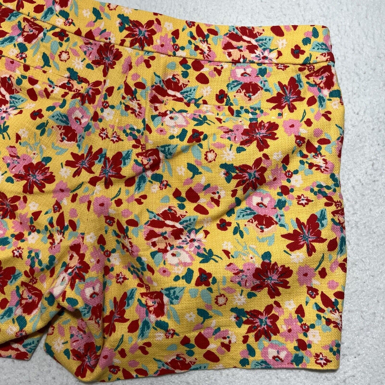 J.Crew J. Crew Yellow Floral 5" Inseam Colorful Knit Zip + Clasp Size 28" / US 6 / IT 42 - 8 Thumbnail