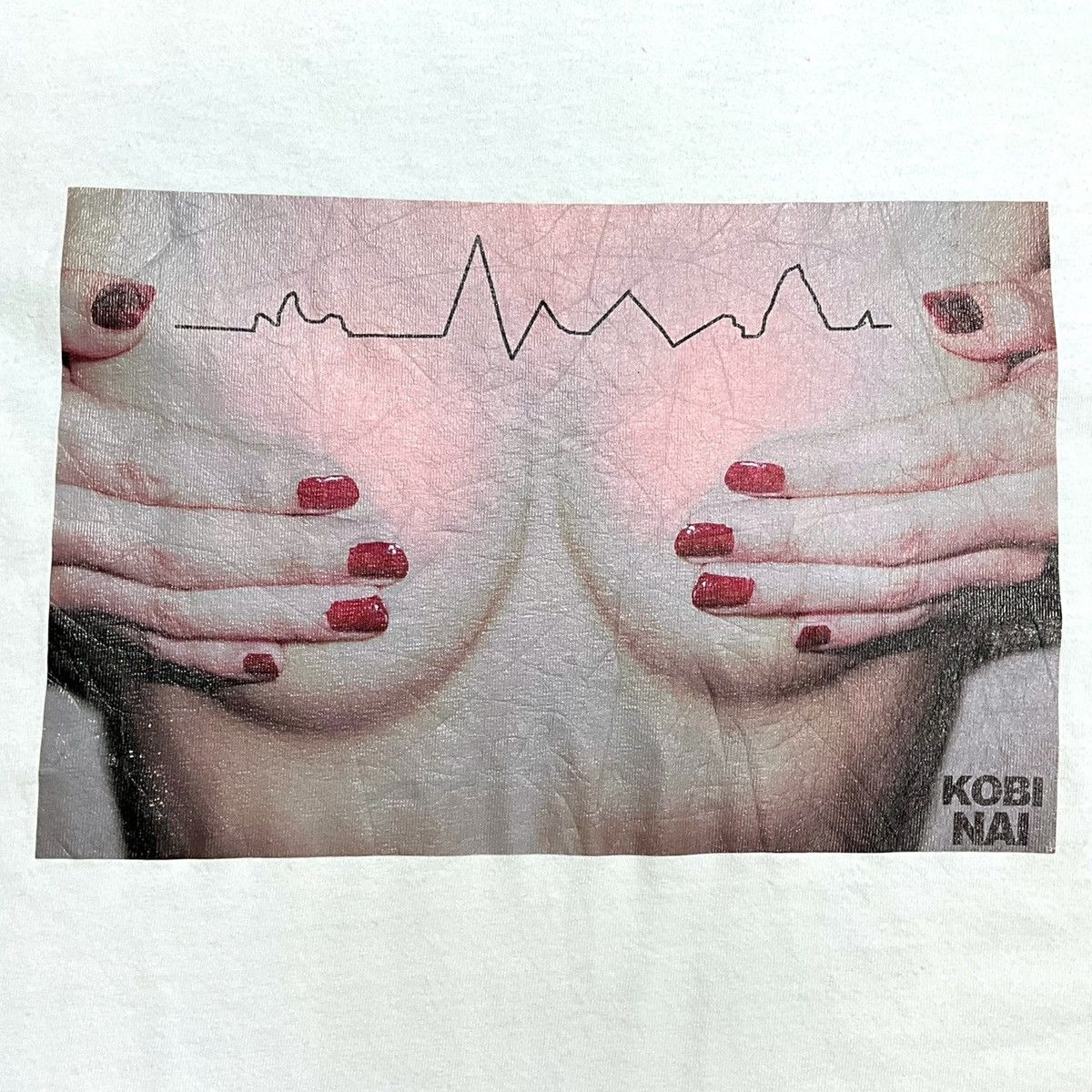 Japanese Brand KOBINAI "Breast" White Tee Size US M / EU 48-50 / 2 - 4 Thumbnail