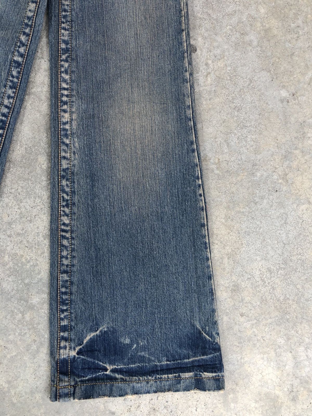 Japanese Brand × Le Grande Bleu (L.G.B.) Flared Jeans Jouer Aux Distressed Jeans Size US 27 - 7 Thumbnail
