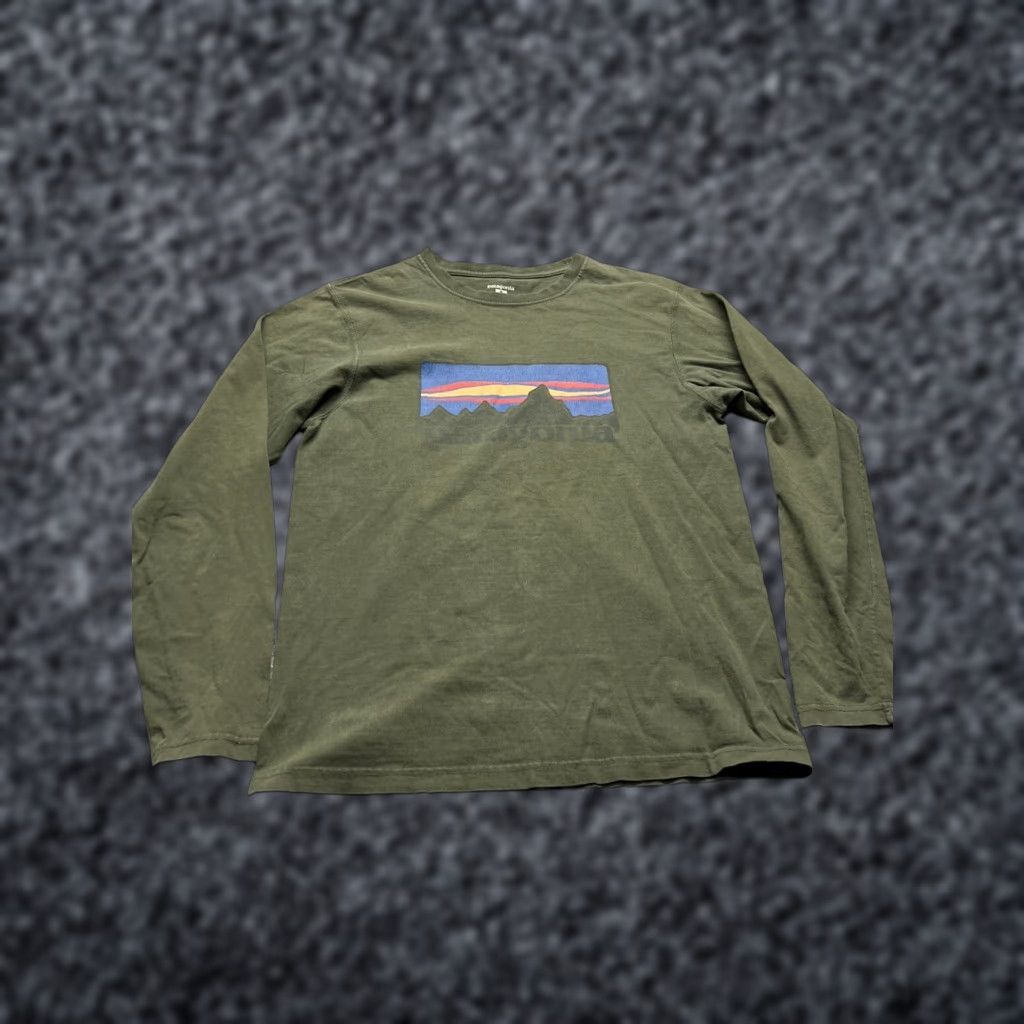 Patagonia Patagonia Shirt Long Sleeve Men S Green Logo Pullover Tee Size US S / EU 44-46 / 1 - 1 Thumbnail