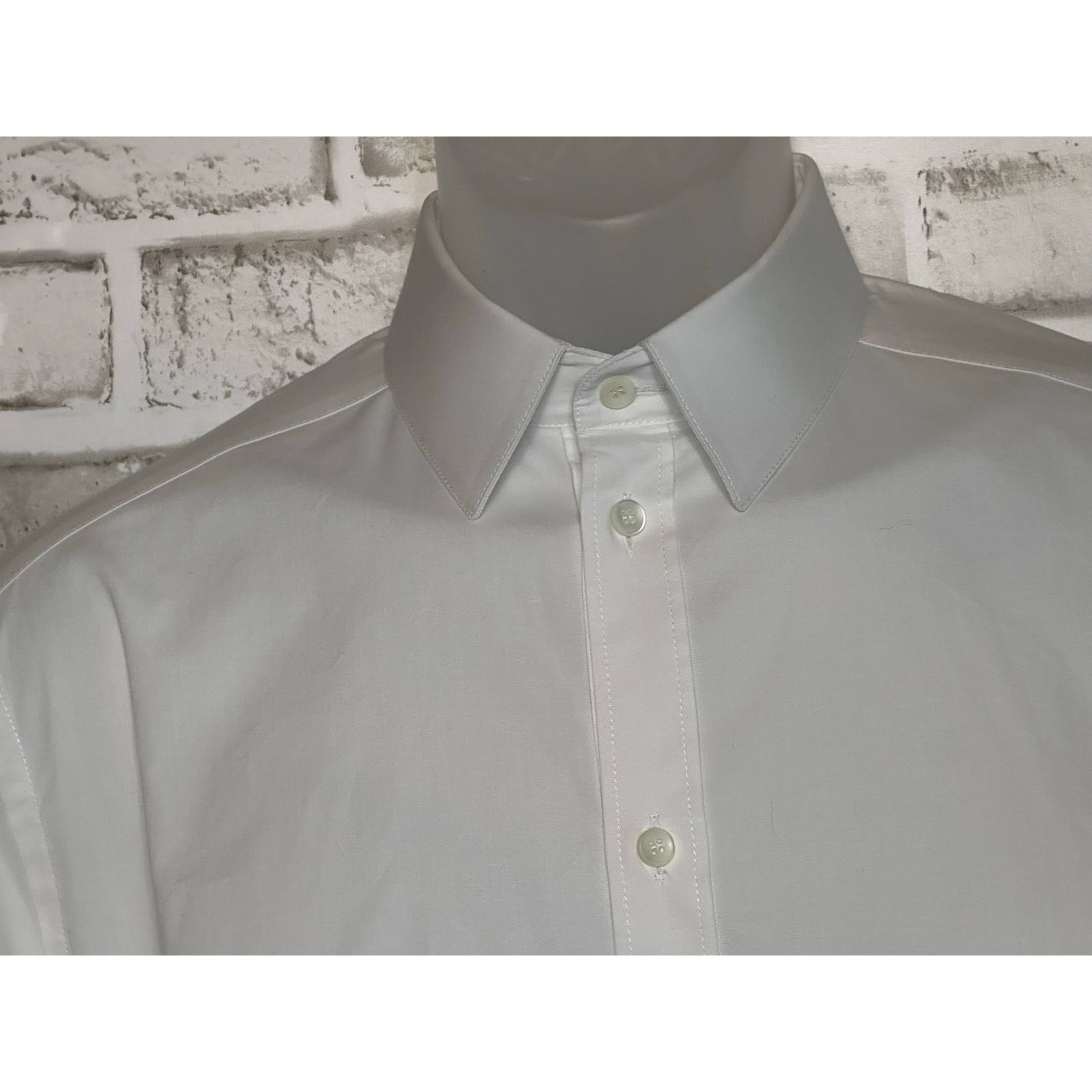 Dolce & Gabbana White Stretch Poplin Gold-Fit Slim Fit Dress Shirt size 15.5 Size US M / EU 48-50 / 2 - 15 Thumbnail
