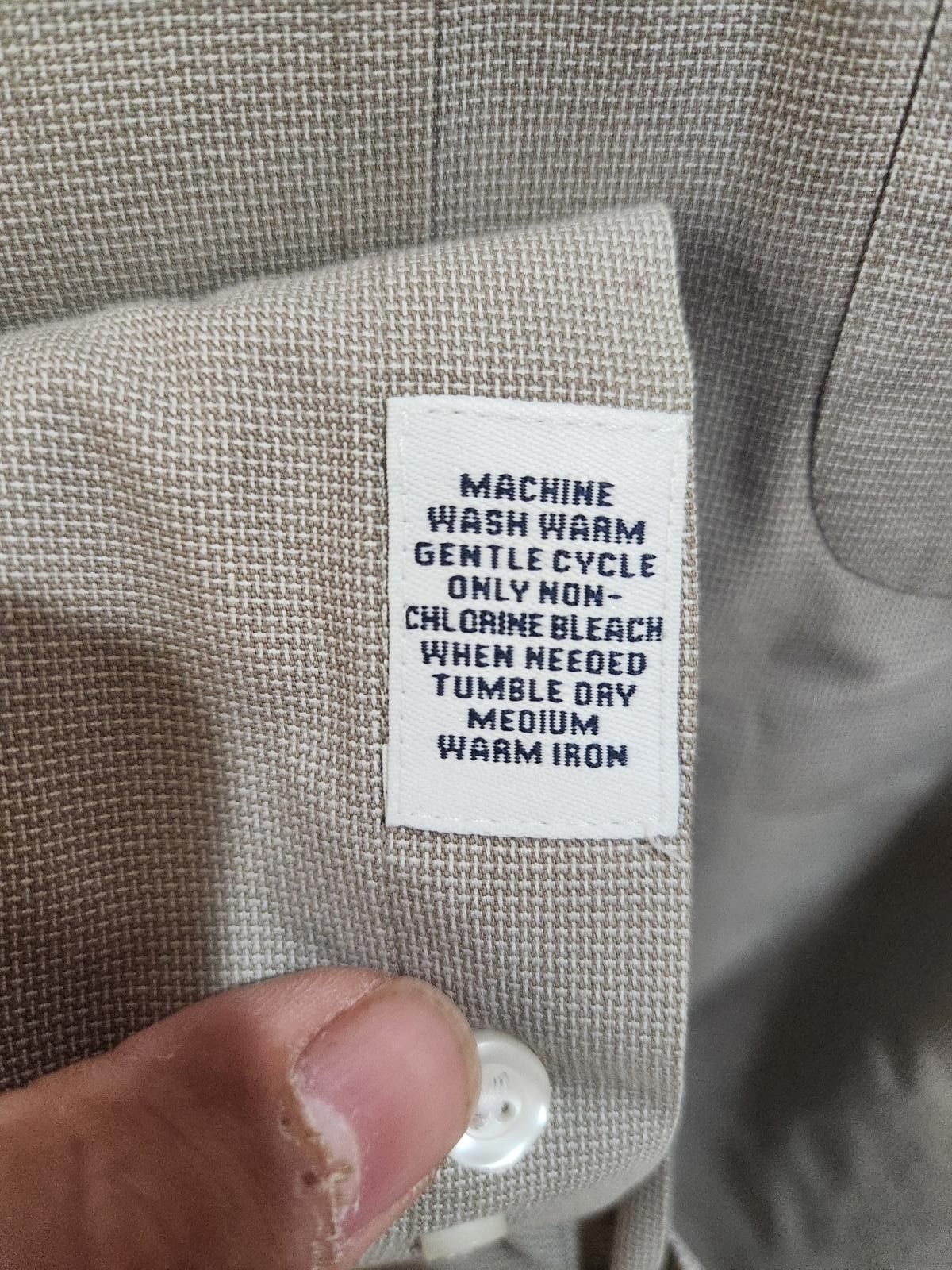 Roundtree & Yorke Roundtree & Yorke Men's Dress Shirt Blended Pinpoint L/S Size 38R - 10 Thumbnail
