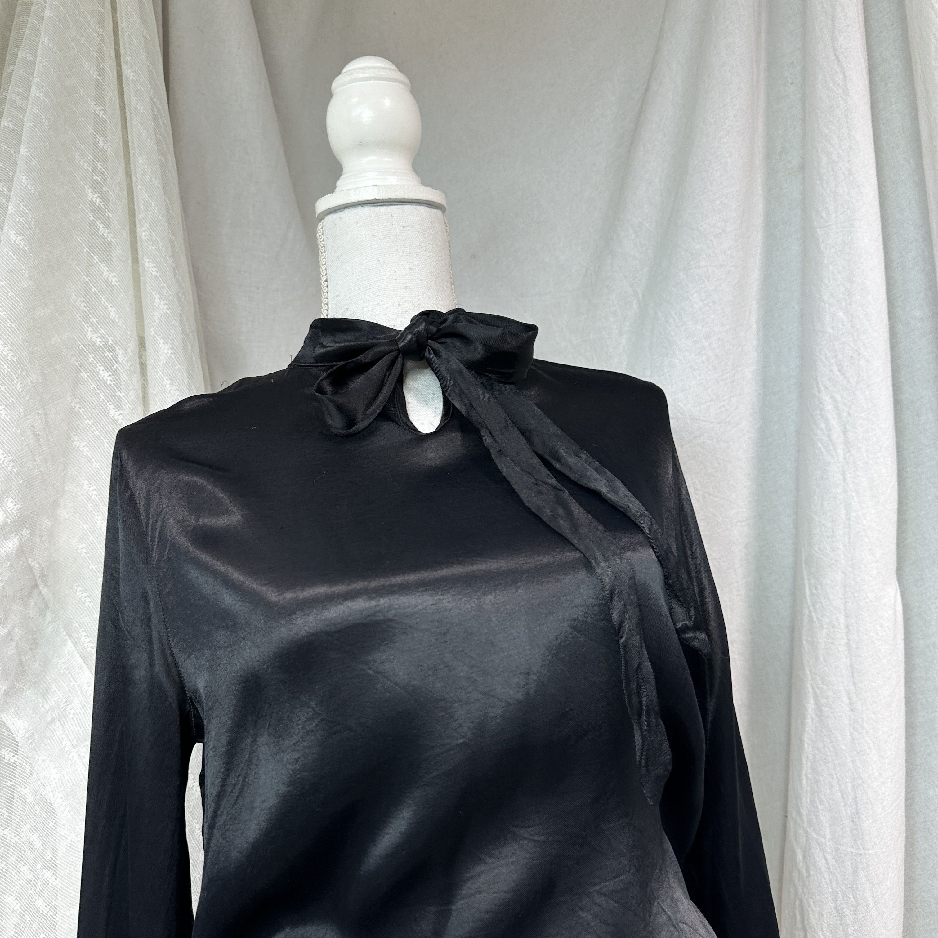 Vintage Vintage Avant Garde Satin Neck Wrap Shirt Y2K Size M / US 6-8 / IT 42-44 - 2 Thumbnail