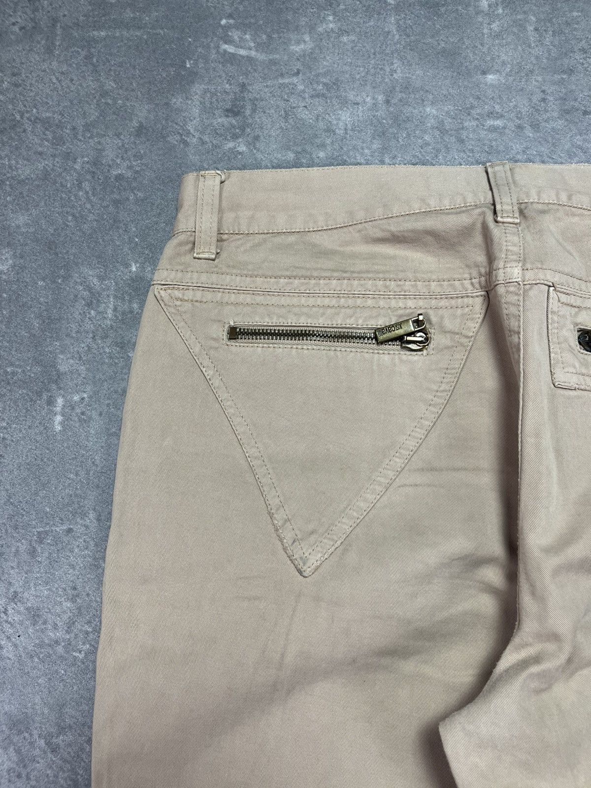 Just Cavalli SS05 Just Cavalli Geometrical Pockets Multi Zipper Pants 44 Size US 30 / EU 46 - 15 Thumbnail