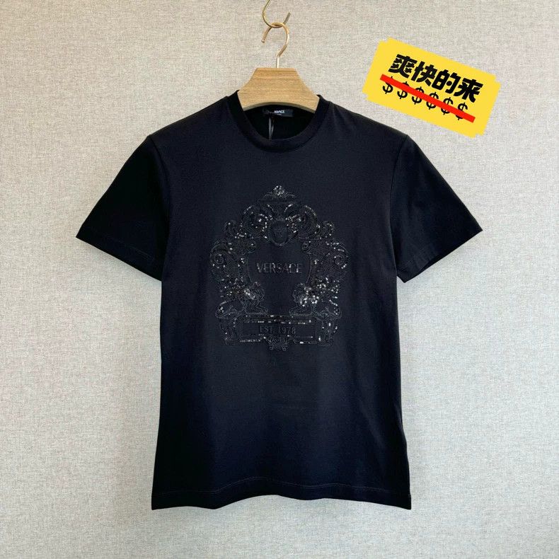 Versace Versace Heavy Industries embroidered black T-shirt Size US M / EU 48-50 / 2 - 1 Thumbnail