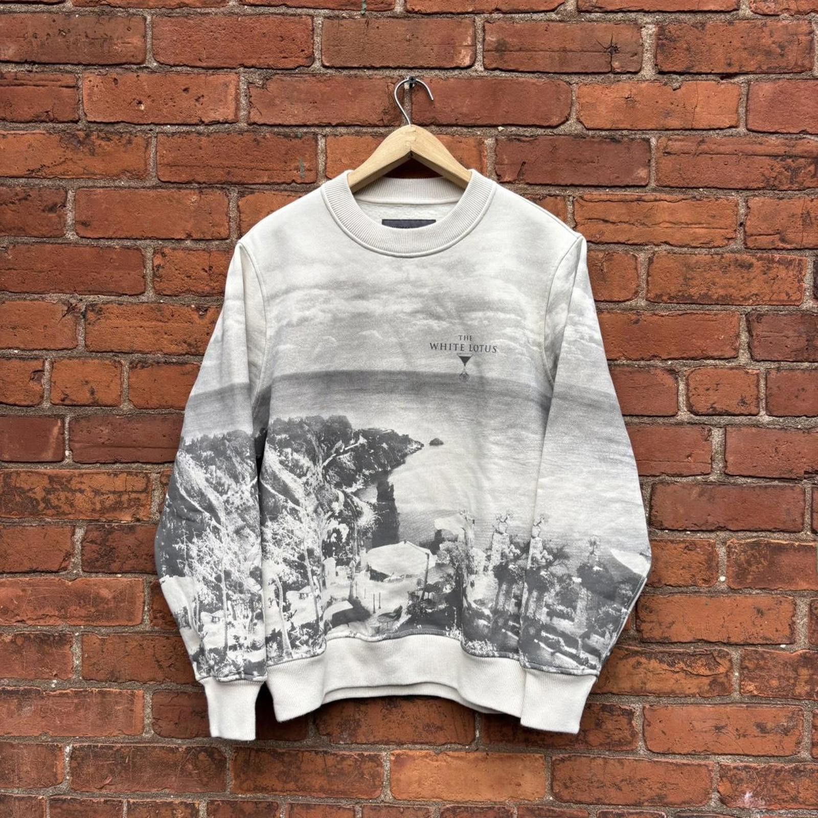 Abercrombie & Fitch white lotus Abercrombie and fitch crewneck sweatshirt Size XS / US 0-2 / IT 36-38 - 1 Thumbnail