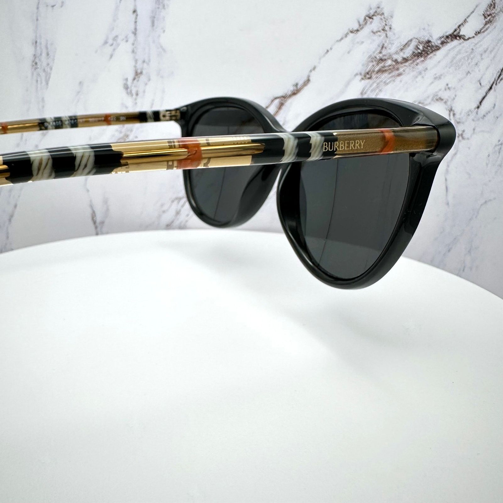 New Burberry Sunglasses Black Round Pantos Frame Checkered