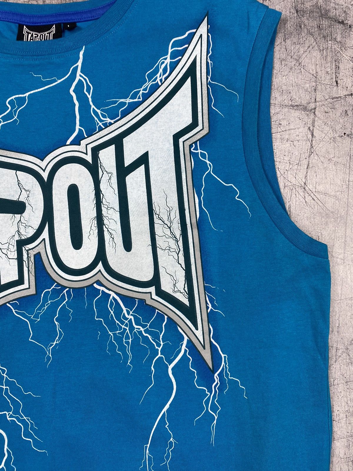 Tapout Vintage Tapout Big Logo Y2K Tee T Shirt Size US L / EU 52-54 / 3 - 7 Thumbnail
