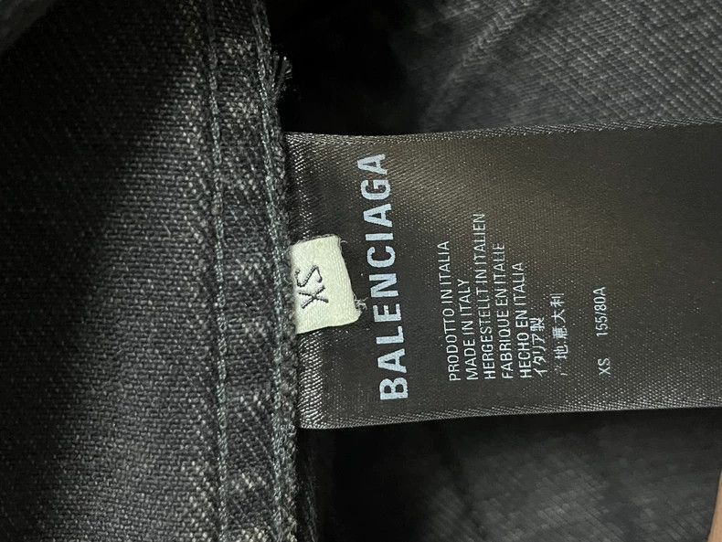 Balenciaga Balenciaga Black washed double-B graffiti logo denim jacke Size US XS / EU 42 / 0 - 6 Thumbnail