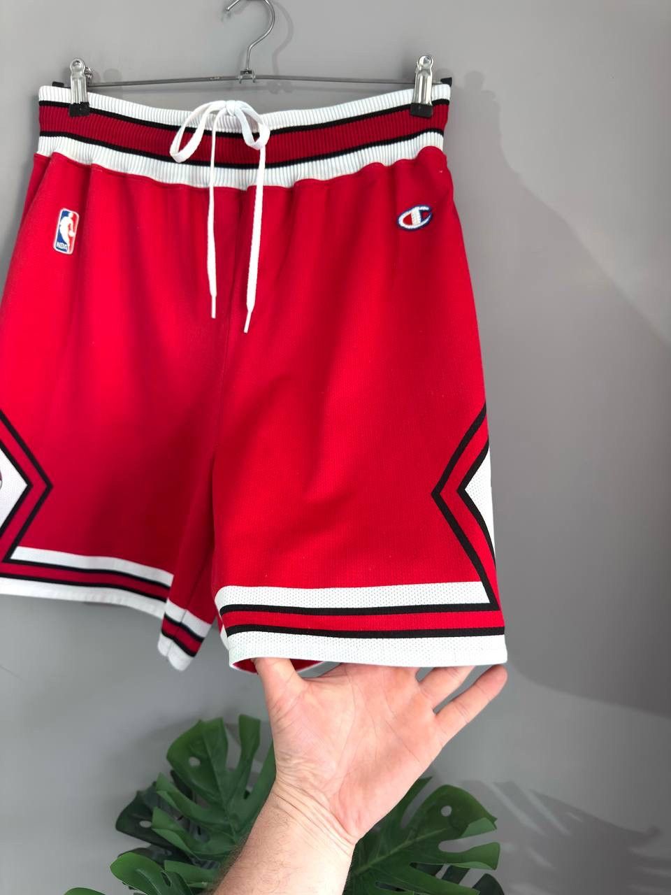 Champion Vintage Champion Chicago Bulls 90s NBA Basketball Shorts, L Size US 34 / EU 50 - 5 Thumbnail