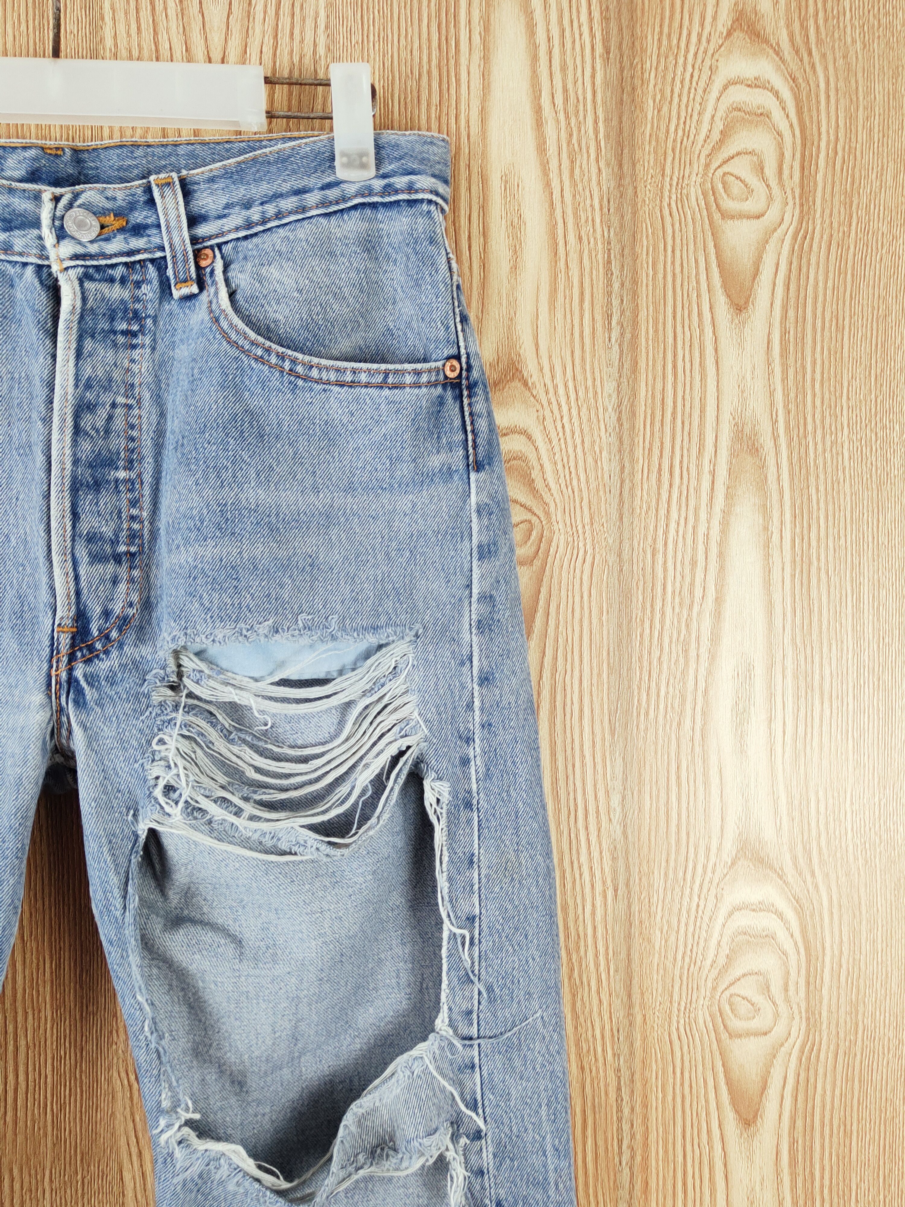 Levi's Levi's Blue Distressed Ripped Jeans #W781 Size US 31 - 5 Thumbnail