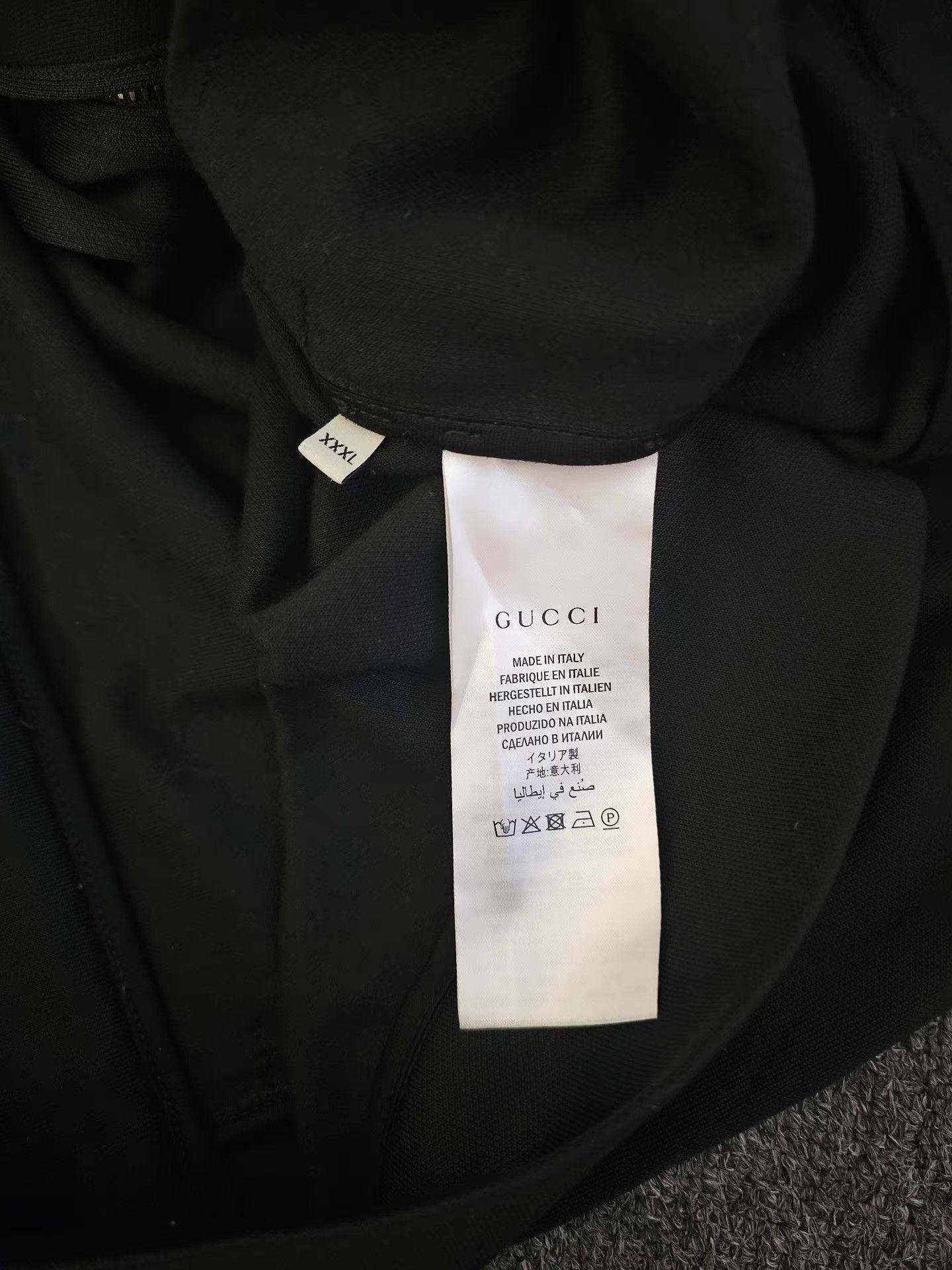 Balmain Balmain Men's Black & White Patchwork Sweatshirt, Q4 Size US S / EU 44-46 / 1 - 6 Thumbnail