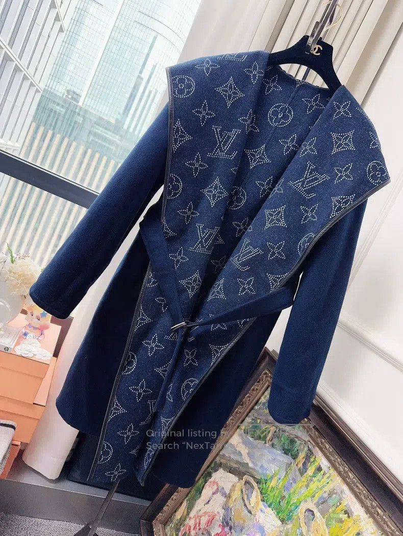Louis Vuitton Louis Vuitton Blue presbyopic full logo presbyopic double- Size S / US 4 / IT 40 - 3 Thumbnail