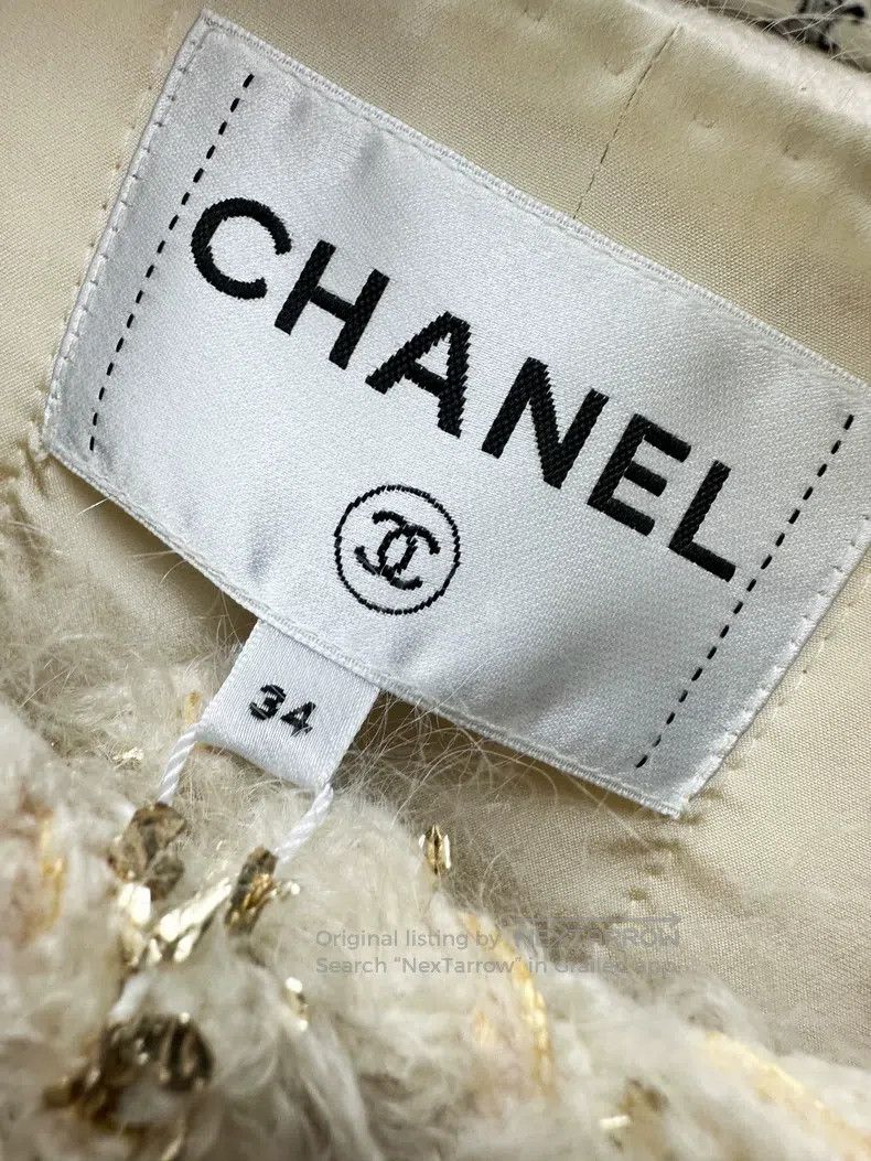 Chanel Chanel 19A Egypt Series White Gold Tweed Slim Long-sleeved Size XXS / US 00 / IT 34 - 6 Thumbnail