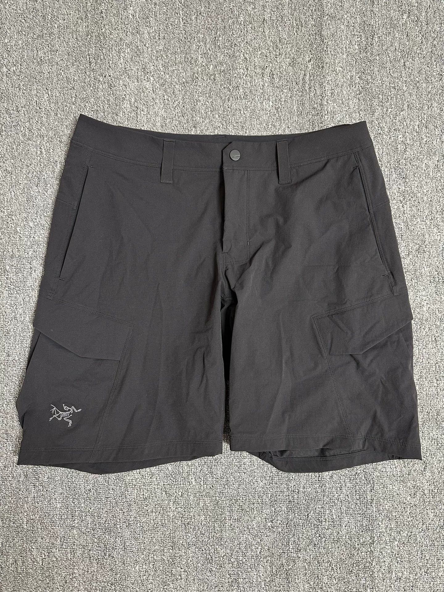 Arc'teryx ARC'TERYX RAMPART 9'' Short Size US 32 / EU 48 - 1 Thumbnail