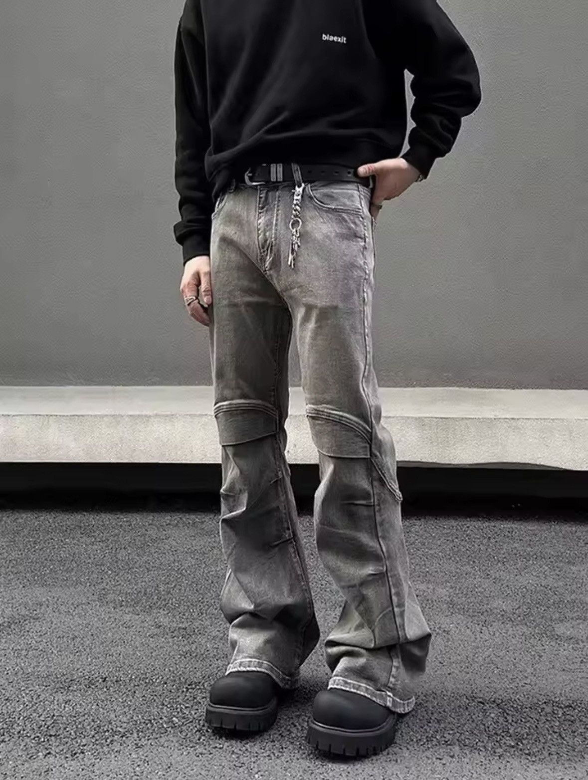 Japanese Brand Japanese + Denim + Y2K + Flared Size US 26 / EU 42 - 1 Thumbnail