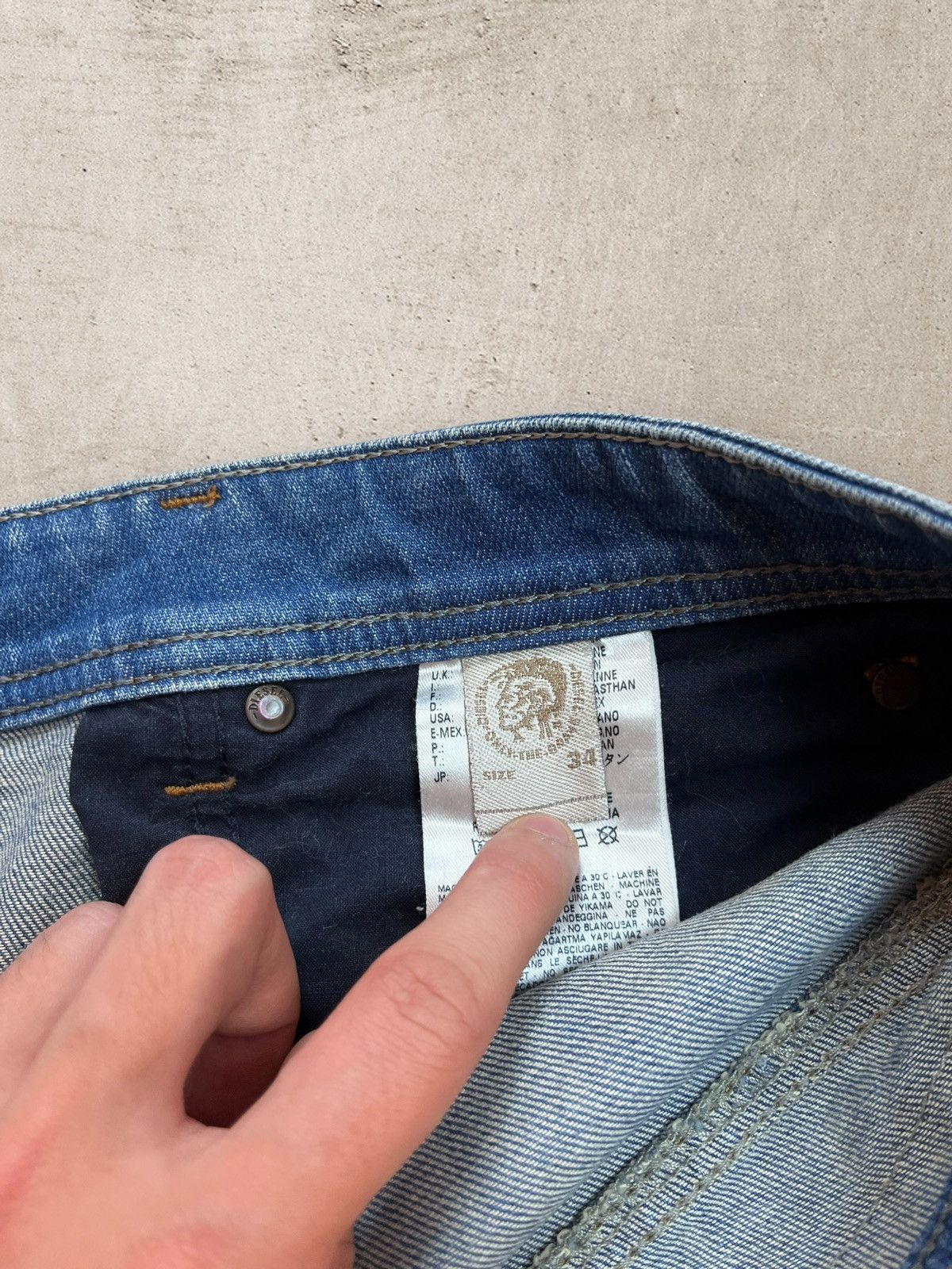 Diesel × Vintage Vintage Diesel Larkee -T 34x32 Faded Blue Jeans Pants 34w Size US 34 / EU 50 - 10 Thumbnail