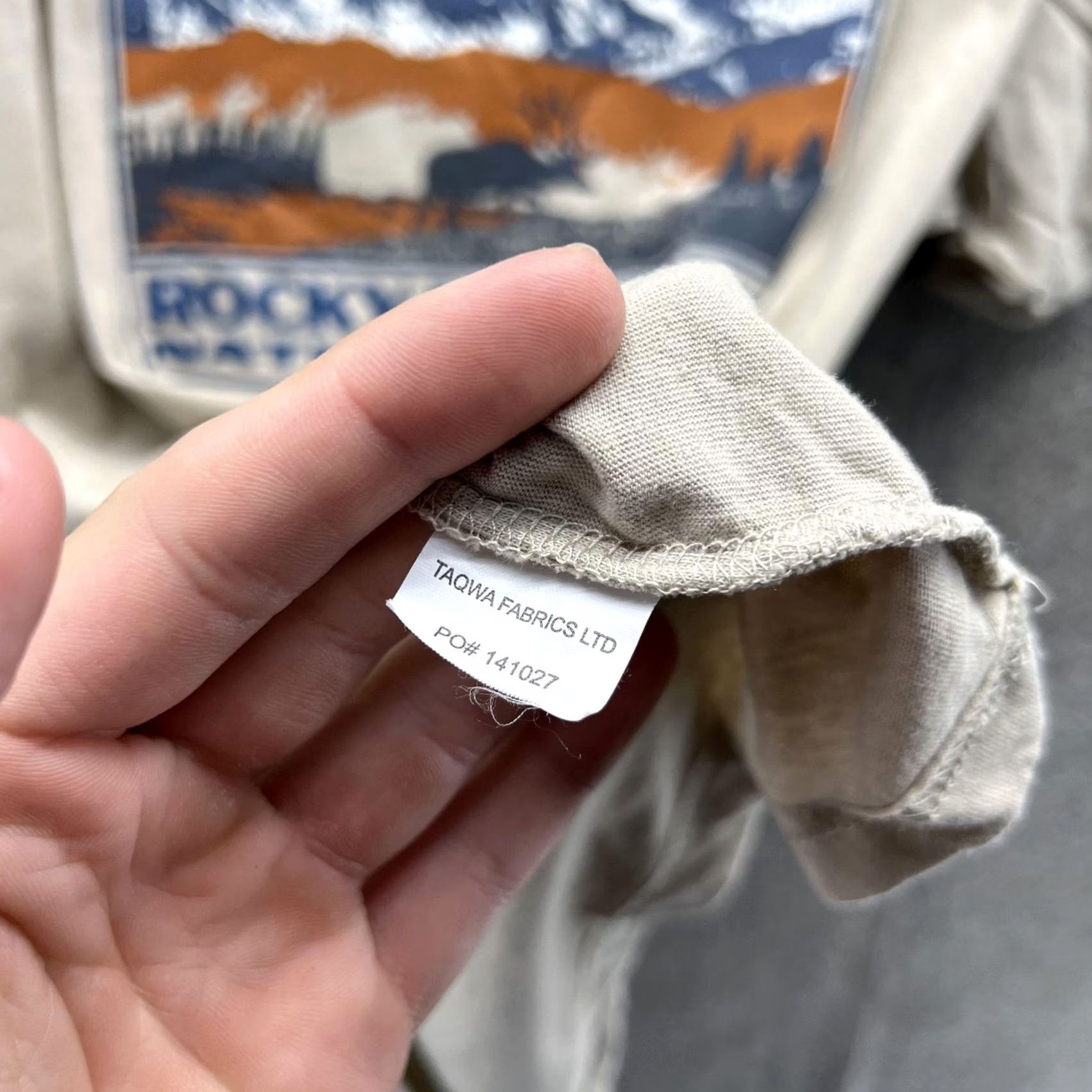 Vintage Columbia Shirt Mens XL Beige Graphic Tee Outdoor Rocky Mountain National Park Size US XL / EU 56 / 4 - 6 Thumbnail