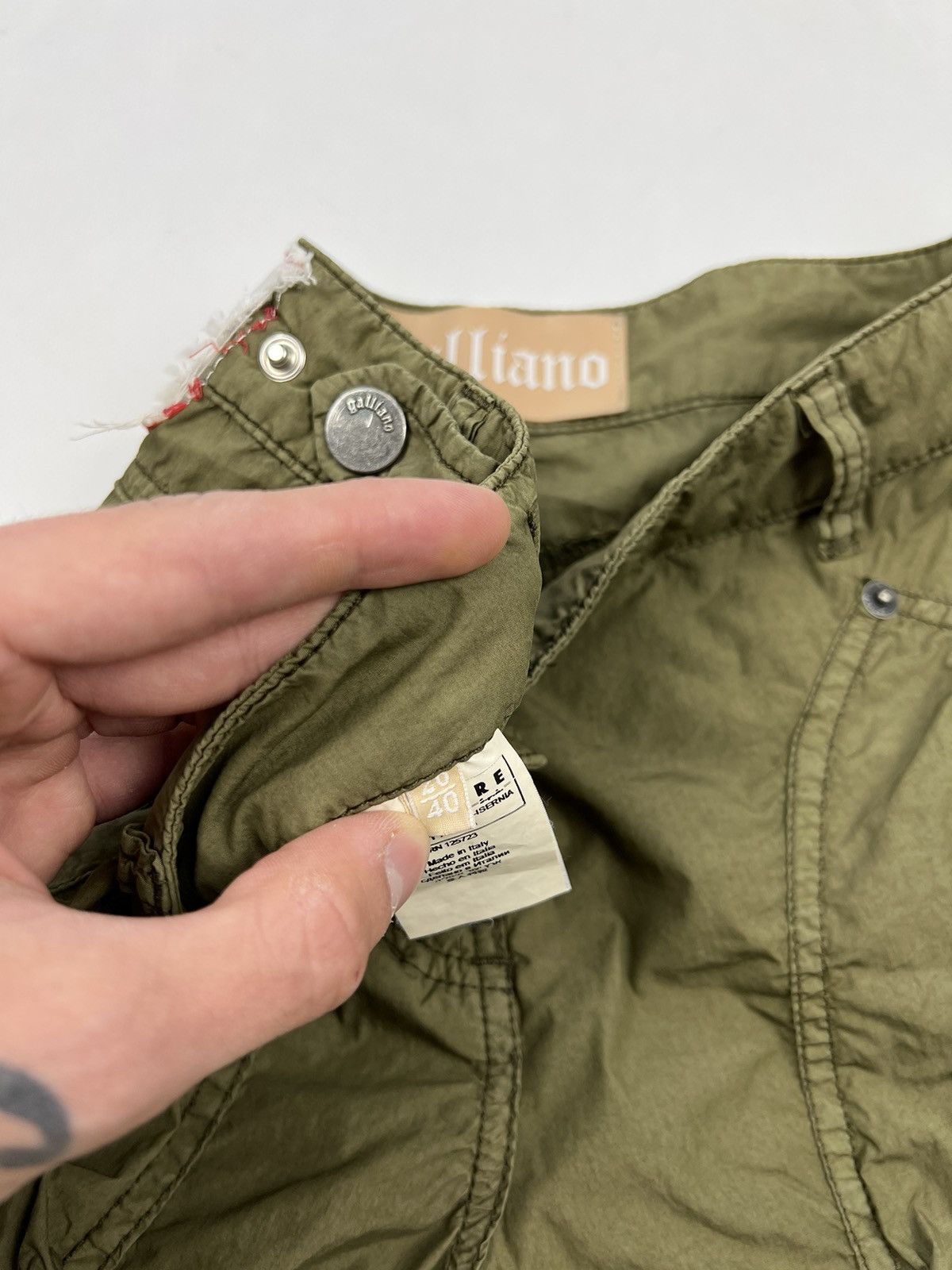 John Galliano Galliano Fighters Club Cargo Women’s Made in Italy Pants Size 27" / US 4 / IT 40 - 7 Thumbnail