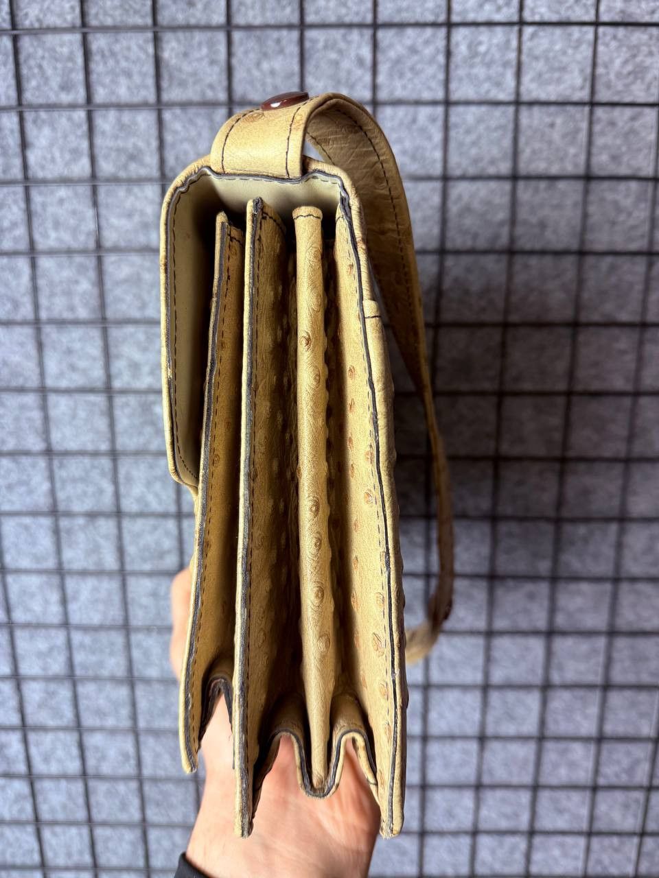 Leather Classic Beige 1990 OSTRICH Skin Handbag Coin Purse Size ONE SIZE - 13 Thumbnail