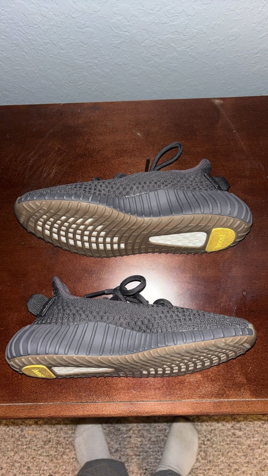 Yeezy Yeezy Boost 350 V2 Size US 5.5 / EU 38 - 2 Thumbnail