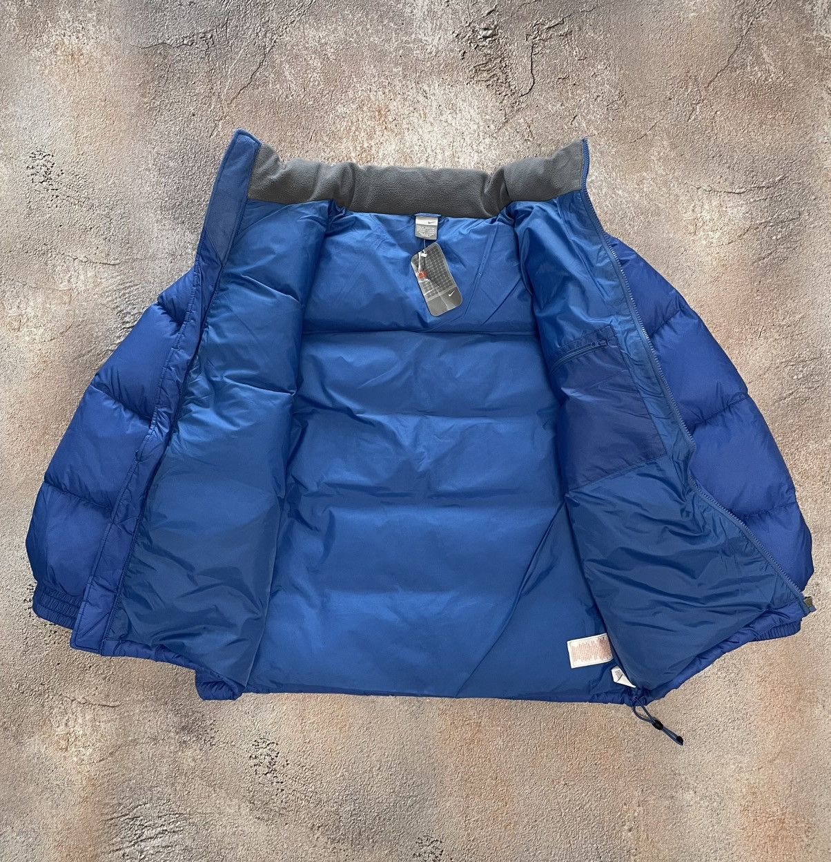 Nike Vintage Nike Small Swoosh Nylon Puffer Jacket Size US XL / EU 56 / 4 - 6 Thumbnail