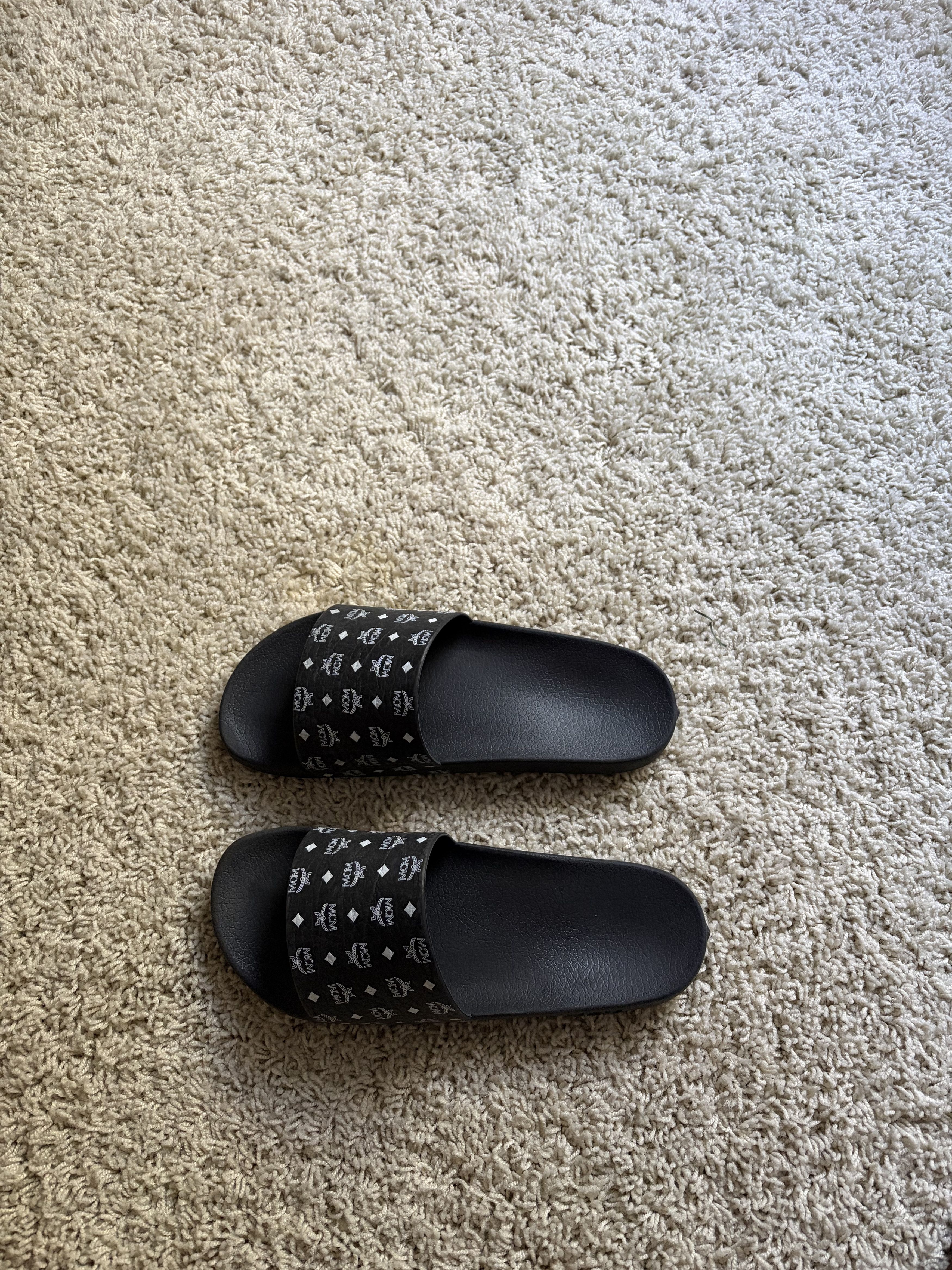 MCM MCM Slides Size US 9.5 / EU 42-43 - 4 Thumbnail