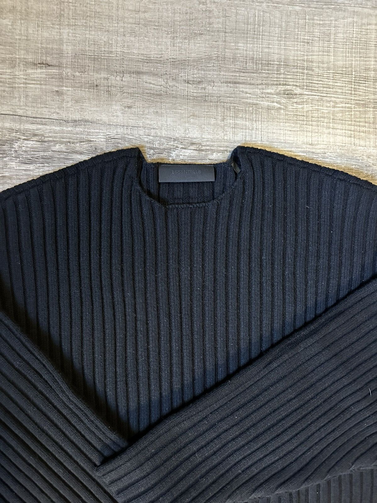 Essentials × Fear of God Fear of God Essentials Black Raw Neck 