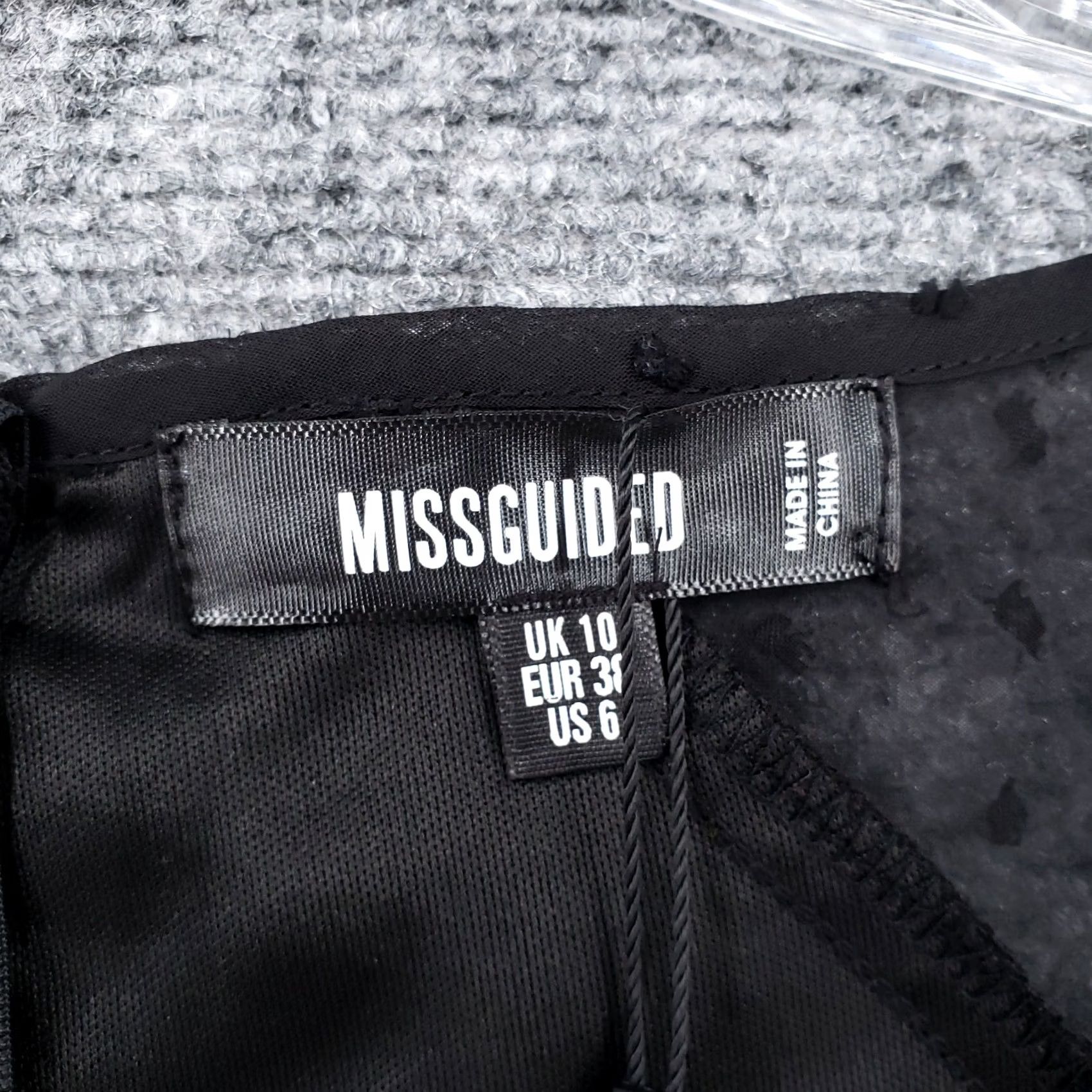 Missguided Missguided Dress Womens 6 Black Dobby Long Sleeve Sheer V Neck Skater Lined Size M / US 6-8 / IT 42-44 - 6 Thumbnail