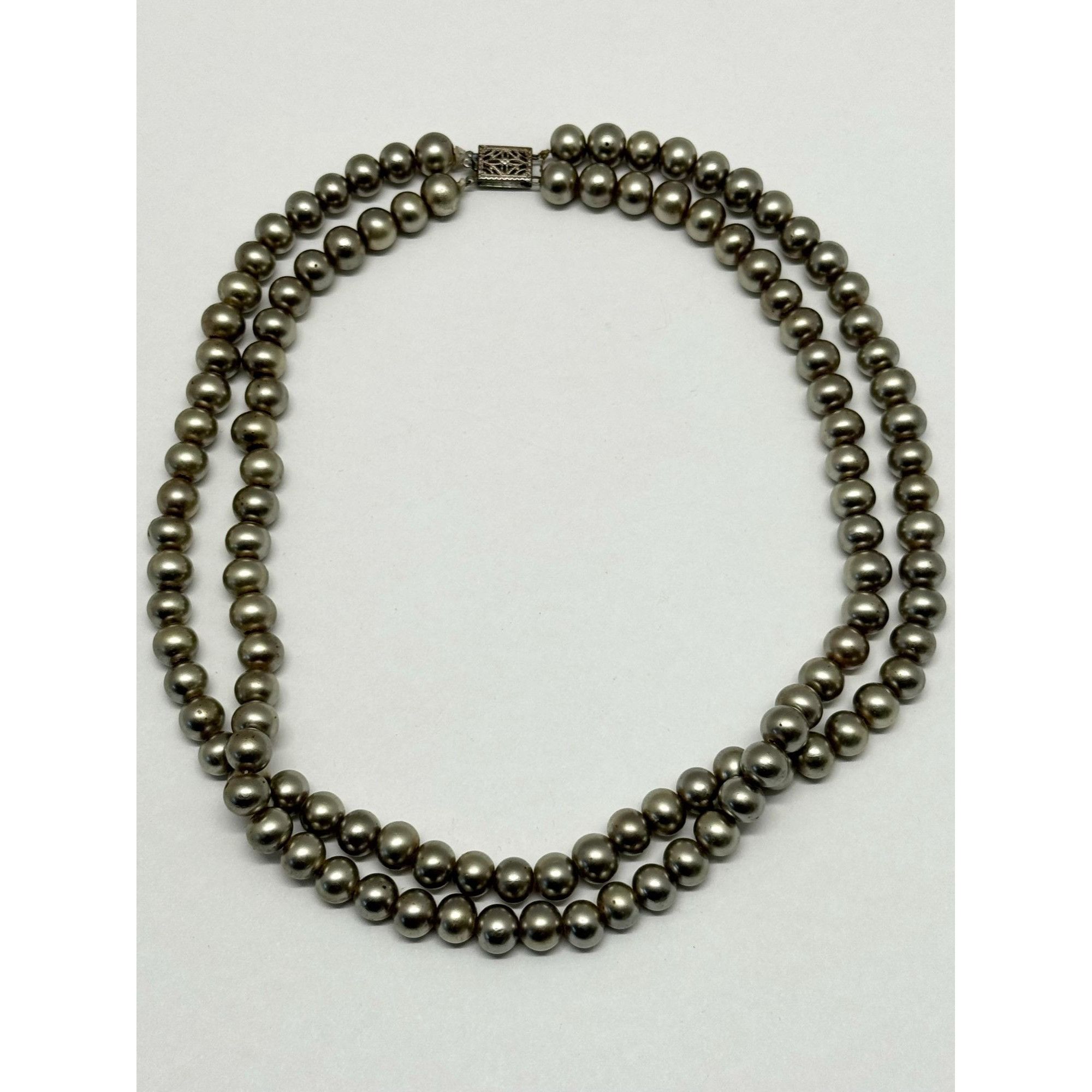 Vintage Vintage double strand pearl necklace with sterling clasp Size ONE SIZE - 3 Thumbnail