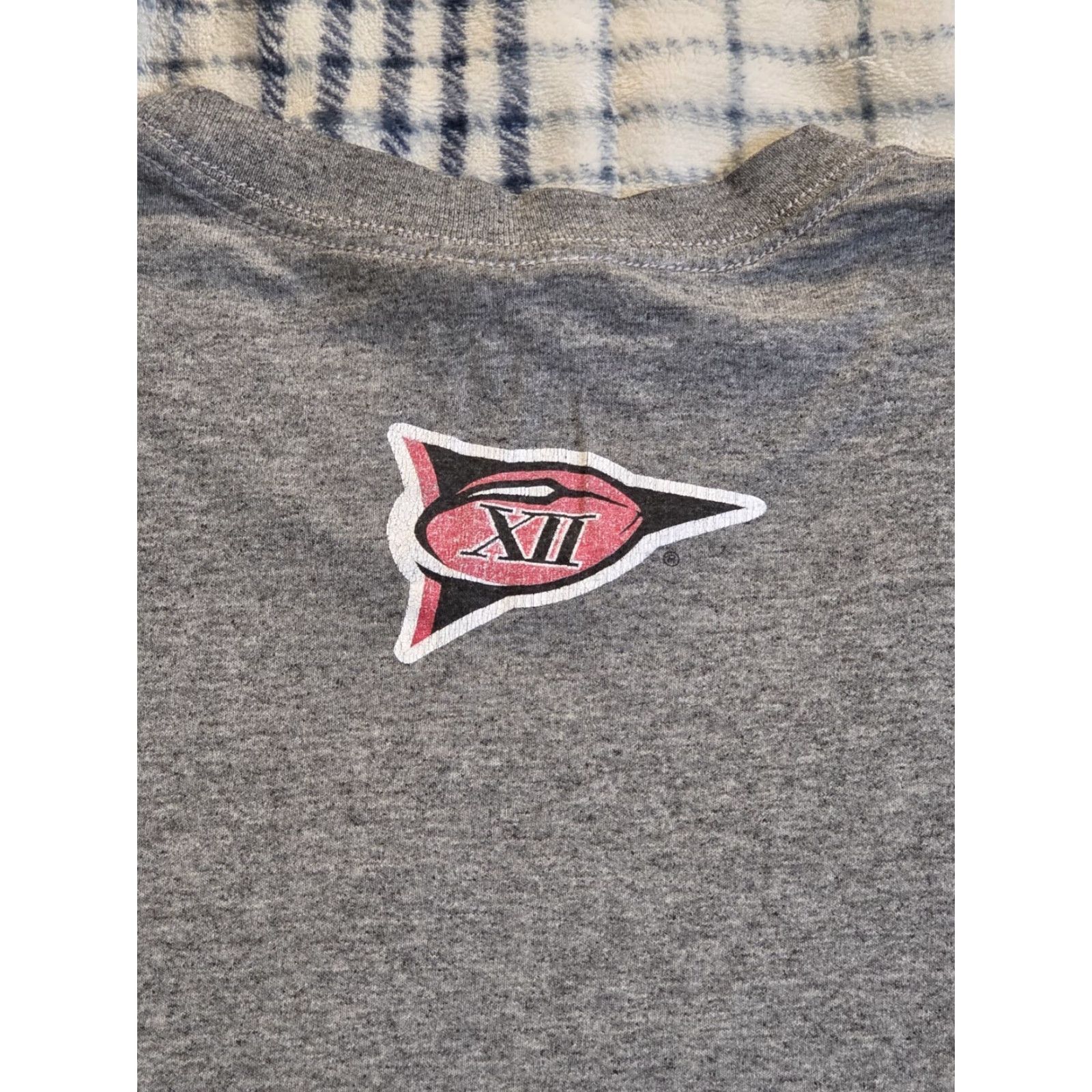 Nike VINTAGE Nike Center Swoosh T Shirt Gray Men's Medium Texas Tech Football Shirt Swoosh Logo Graphic Print College Sports University 90s? Size US M / EU 48-50 / 2 - 4 Thumbnail