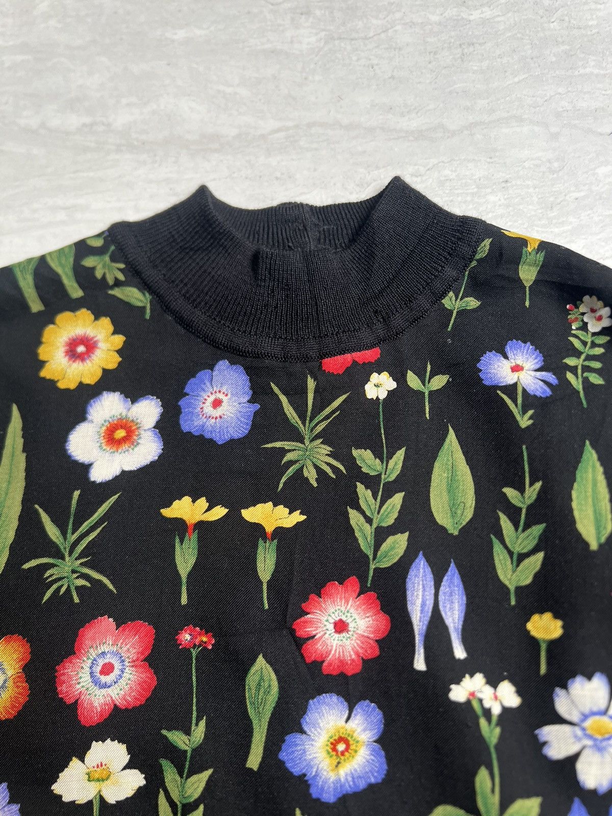 Akris AKRIS Flowers Motive Blouse Size M / US 6-8 / IT 42-44 - 11 Thumbnail
