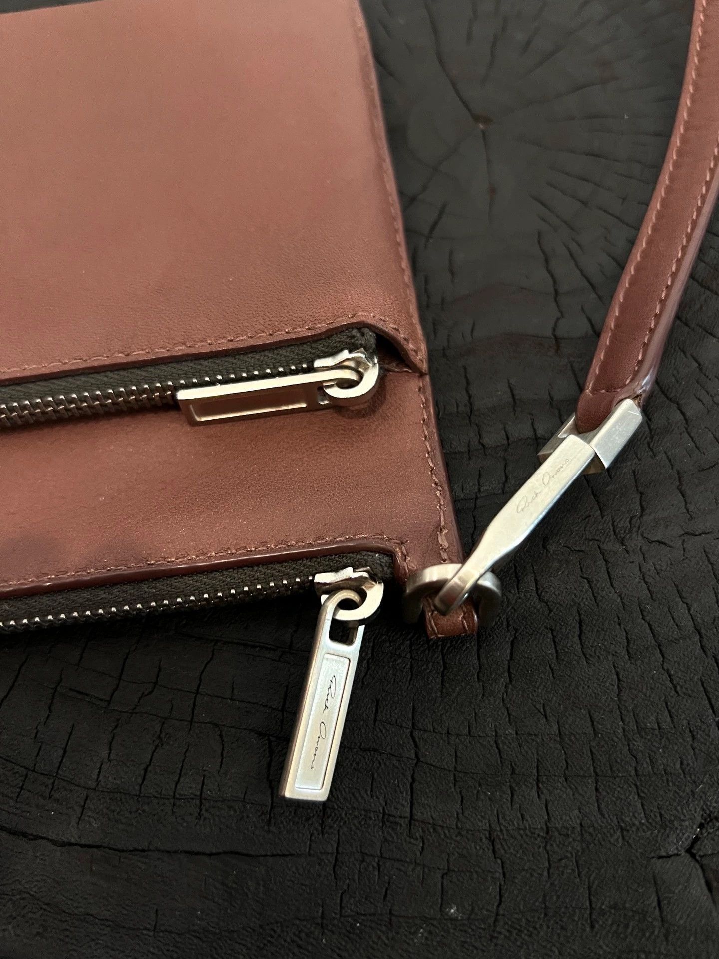 Rick Owens Rick Owens Bloody Calfskin Crossbody/Shoulder Bag Like New Size ONE SIZE - 5 Thumbnail
