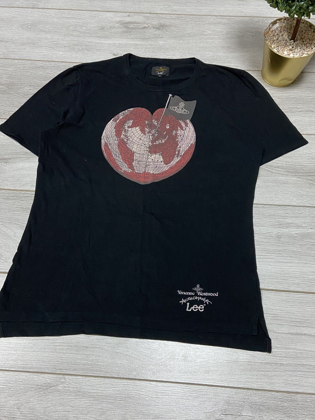 Vivienne Westwood Vivienne Westwood Lee world heart print t-shirt