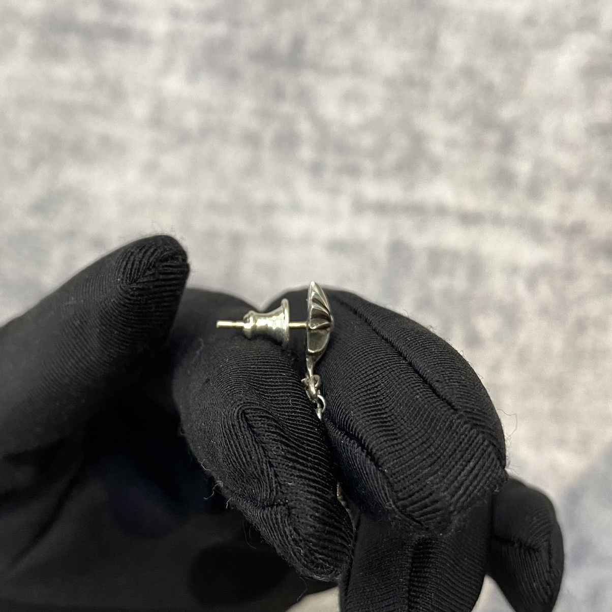 Chrome Hearts Chrome Hearts CH PLUS POST DICE Left Side earring silver Size ONE SIZE - 6 Thumbnail