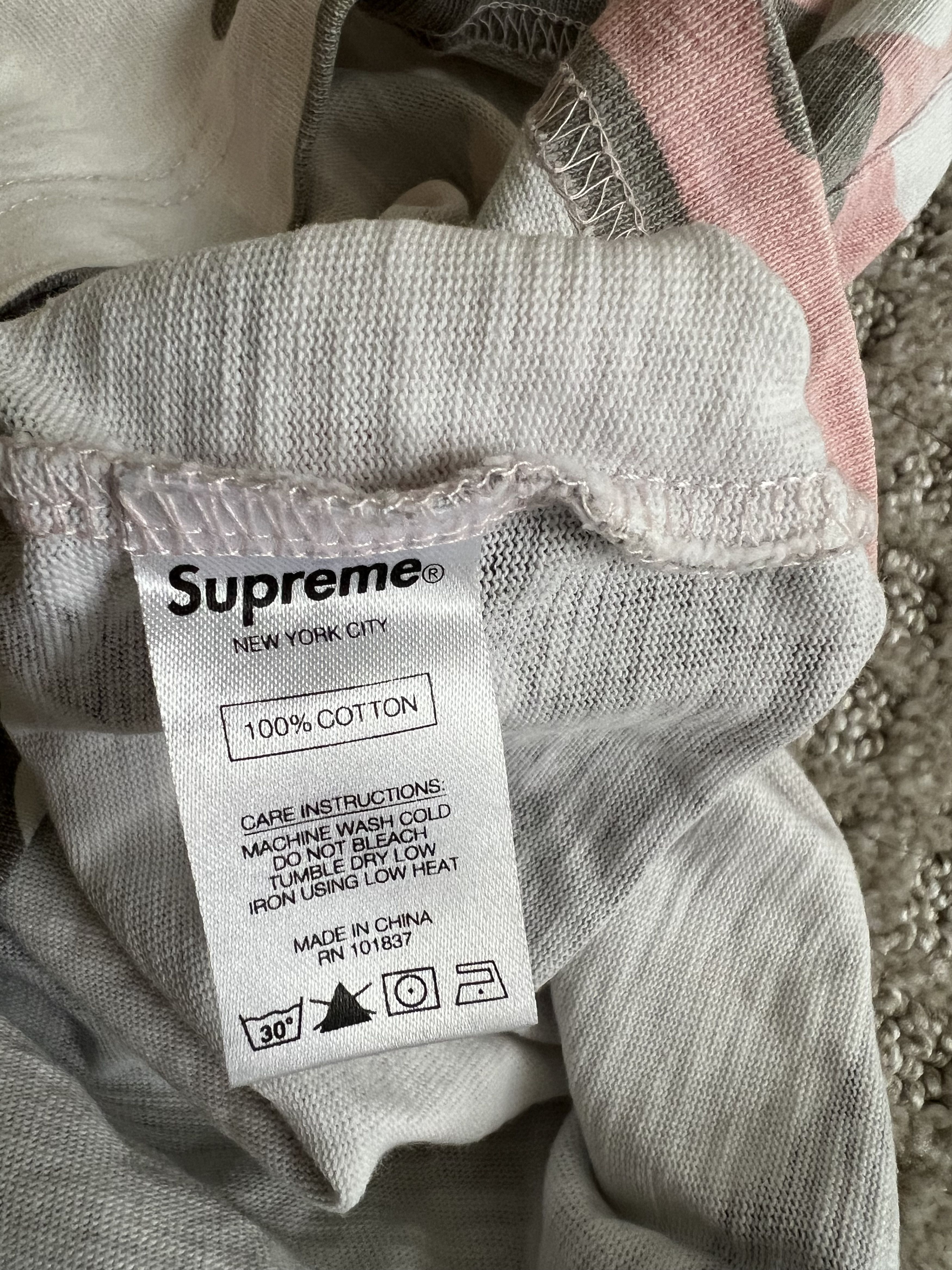 Supreme Supreme Pink Camo Pocket Tee – Size M – Archive Size US M / EU 48-50 / 2 - 6 Thumbnail
