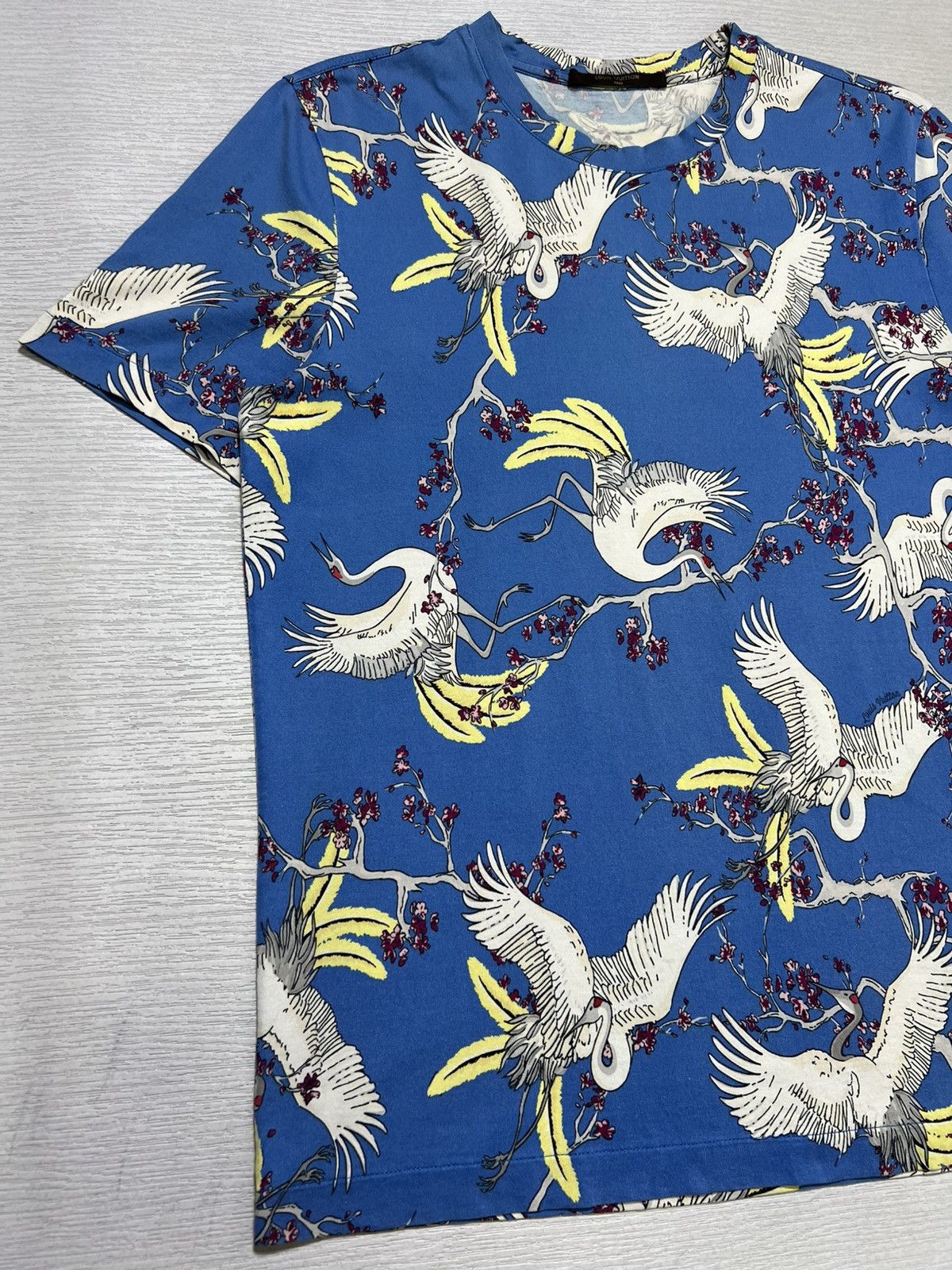 Louis Vuitton Louis Vuitton - Kim Jones - S/S 16’ Blue Crane T-Shirt Size US M / EU 48-50 / 2 - 7 Thumbnail
