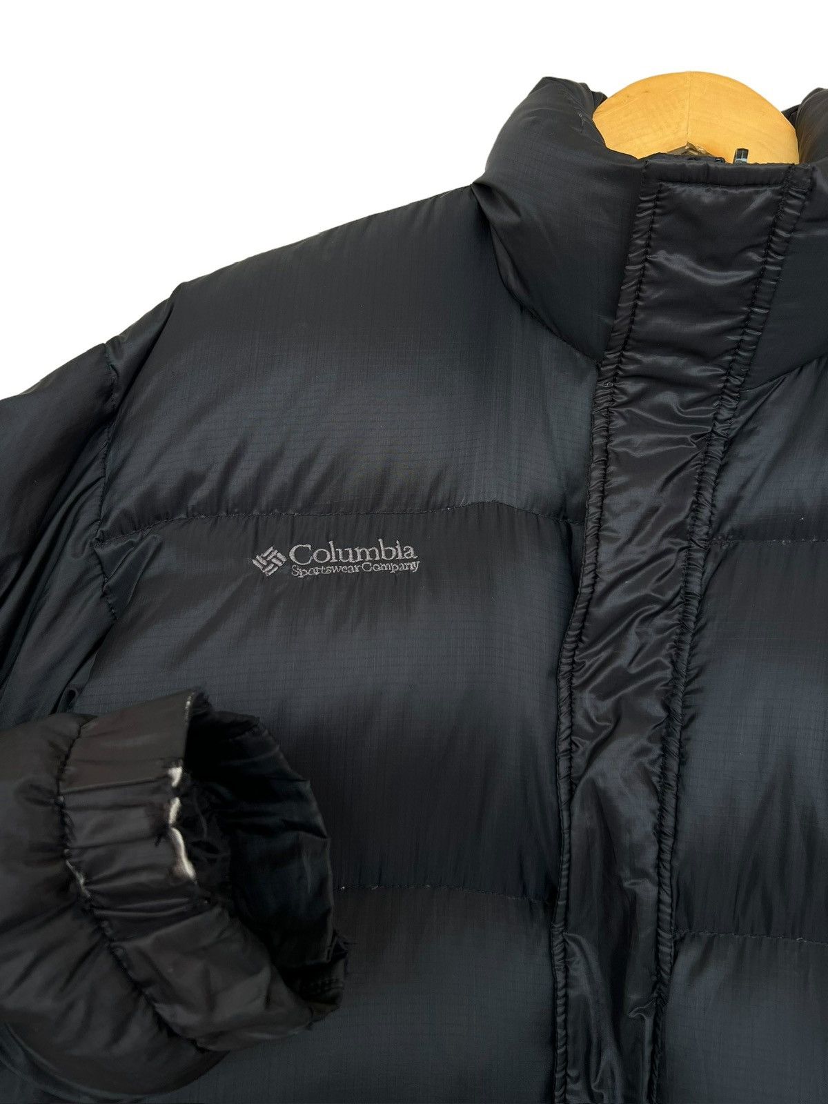 Columbia Vintage Columbia Black Zipup Puffer Down Jacket Medium Size US M / EU 48-50 / 2 - 5 Thumbnail