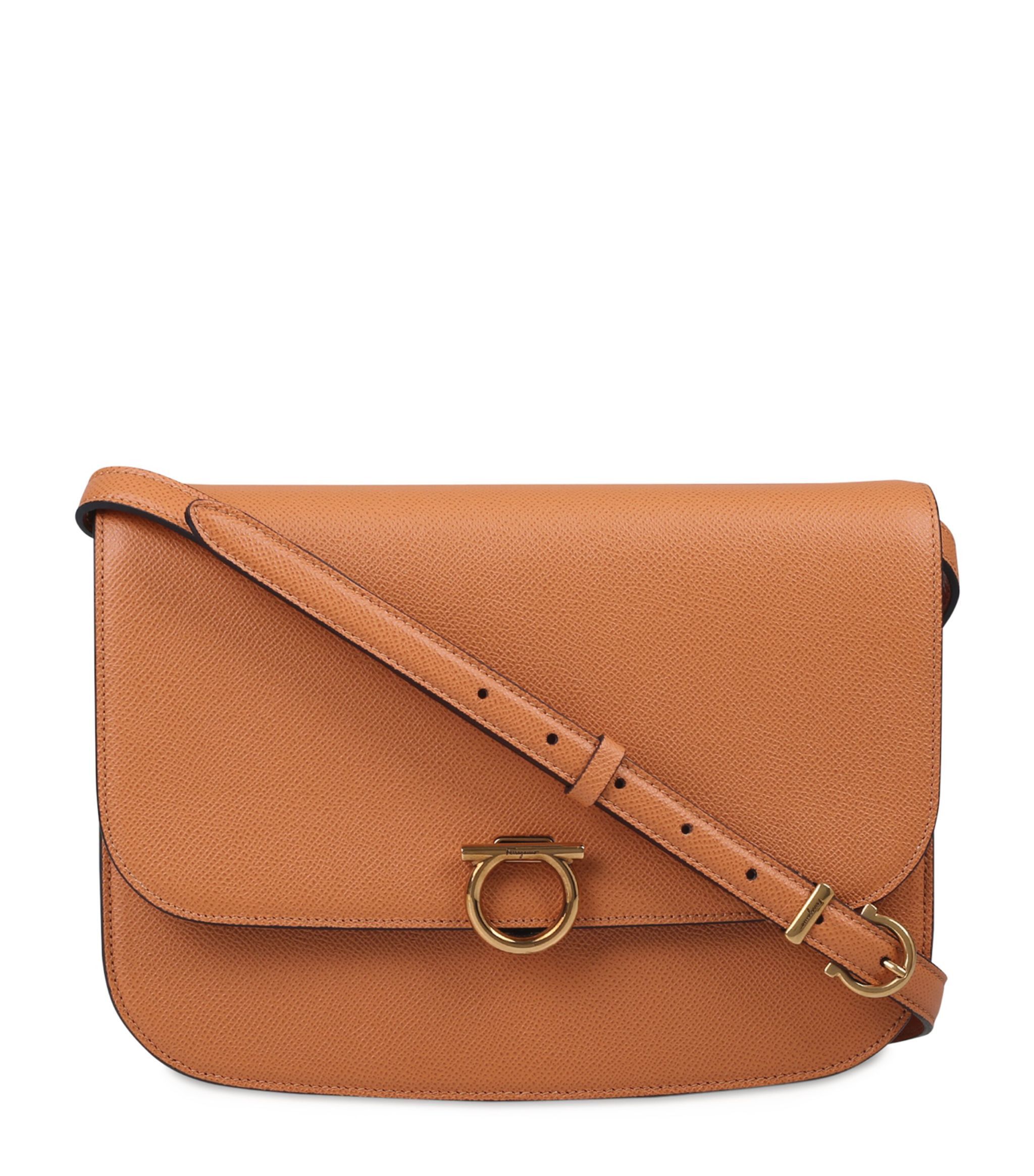 Salvatore Ferragamo o1s1rm0924 Size: OS / Rounded Flap Shoulder Bag in Brown Size ONE SIZE - 1 Thumbnail