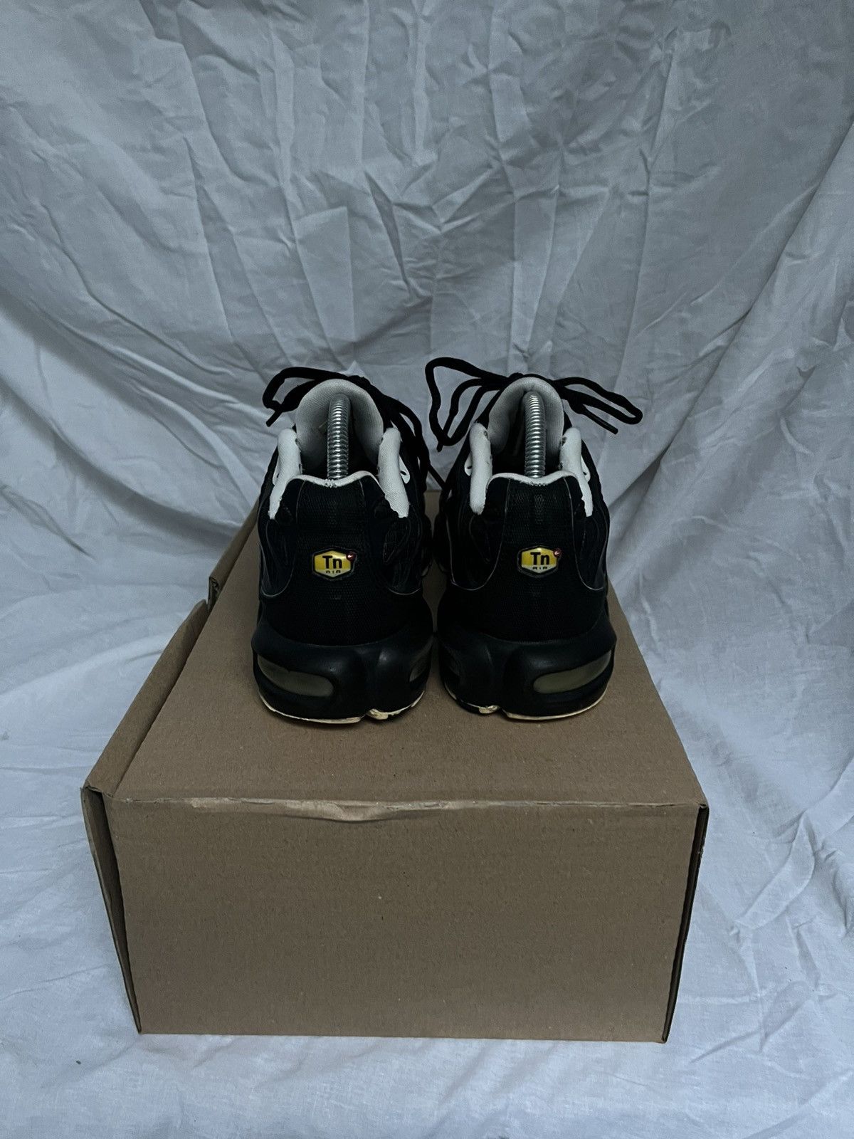 Nike Nike Air Max Plus 1 « Black Black White »🏴‍☠️ Size US 8.5 / IT 38.5 - 4 Thumbnail