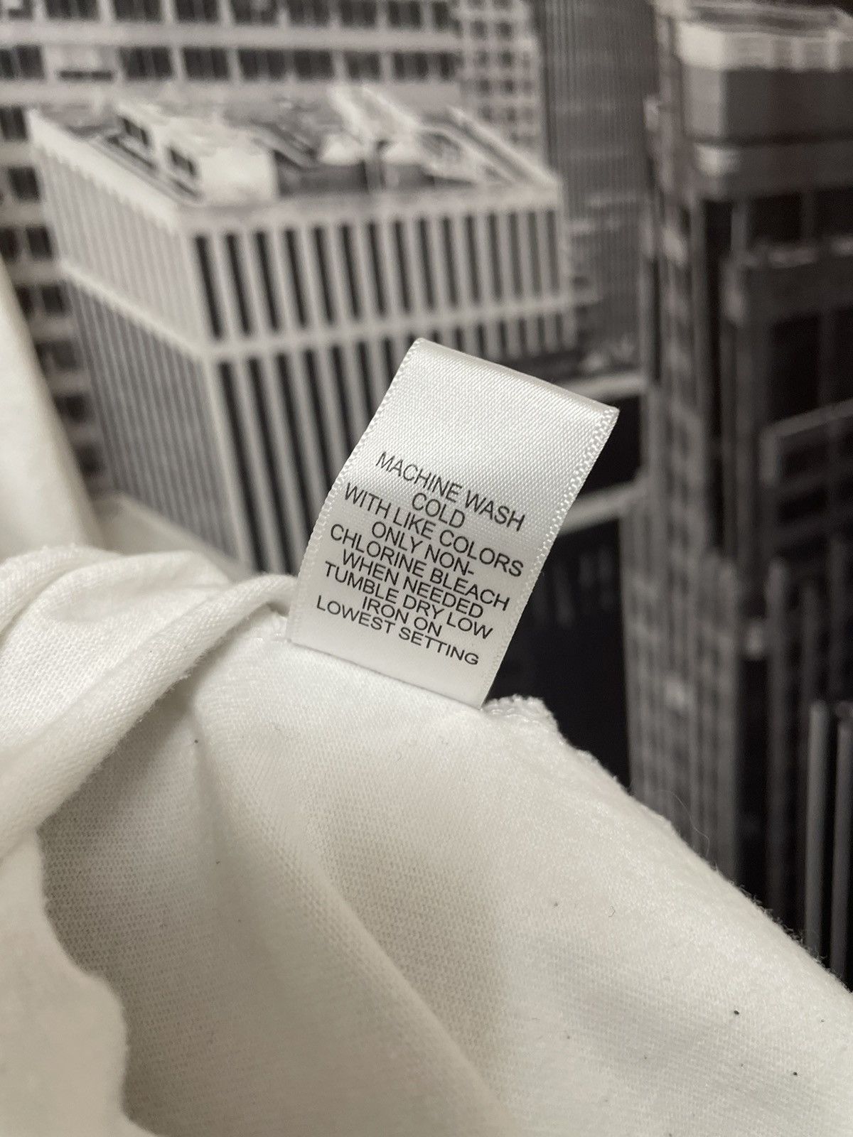Fear of God 🔥Fear of God Essentials Boxy Long Sleeve Tee White SZ L Size US L / EU 52-54 / 3 - 6 Thumbnail