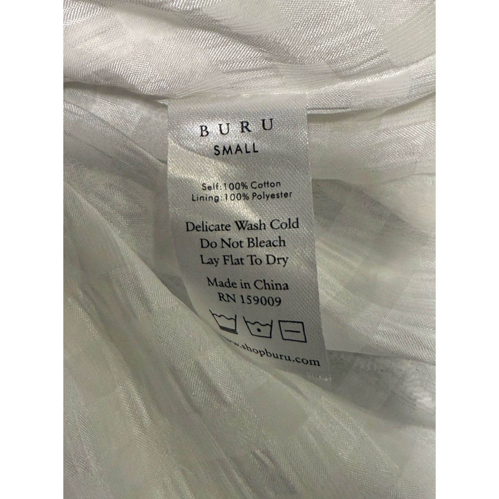 Vintage BURU Mini Skirt Womens Small White Floral Smocked Size 28" / US 6 / IT 42 - 4 Thumbnail