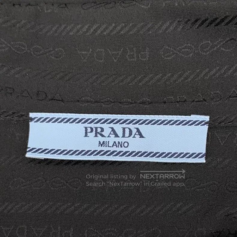 Prada Prada 22 black mulberry silk lapel single-breasted long-sl Size US S / EU 44-46 / 1 - 5 Thumbnail