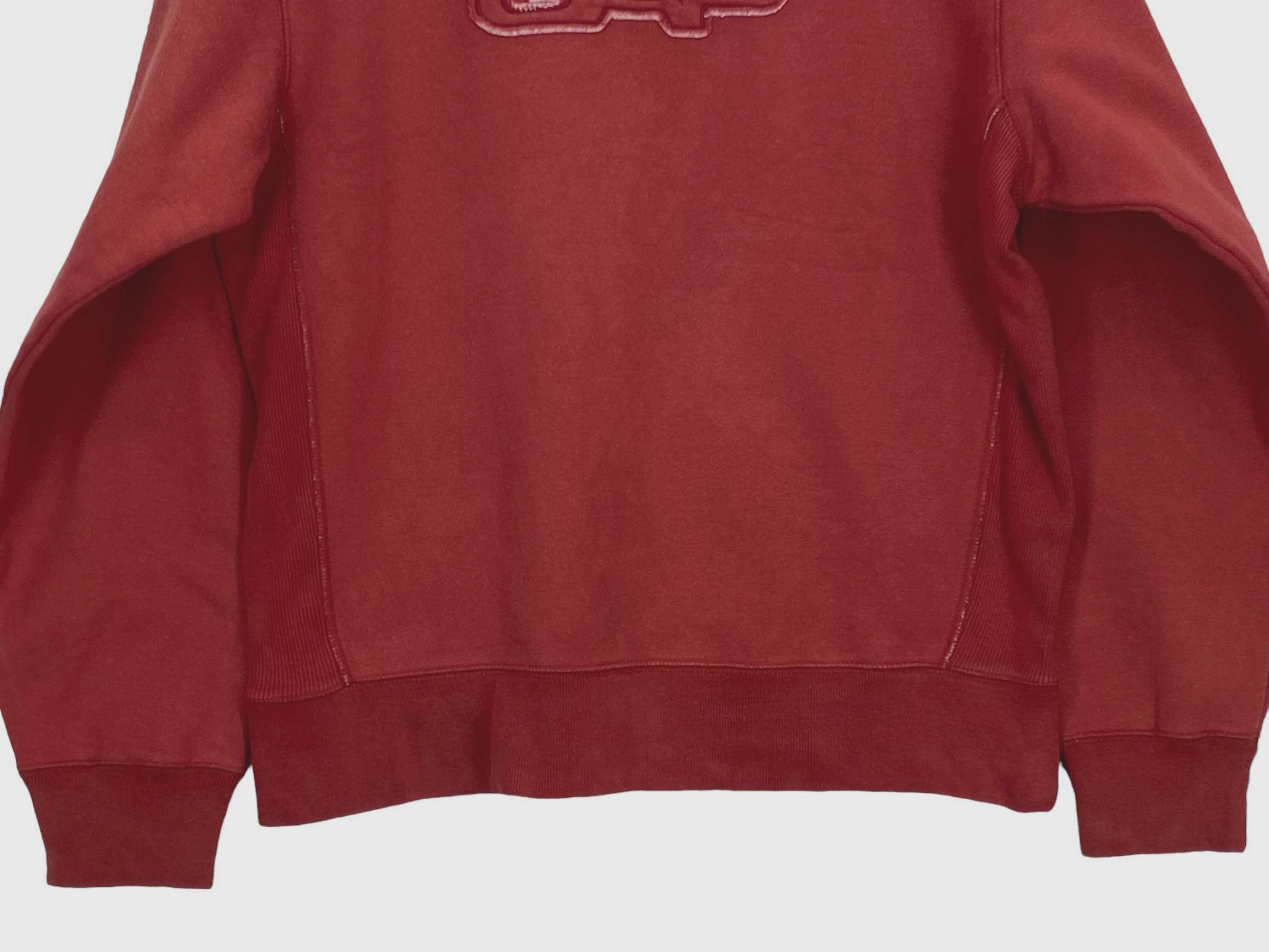 Gap Vintage Gap Red Embroidered Logo Sweatshirt Pullover 90s Size US S / EU 44-46 / 1 - 3 Thumbnail