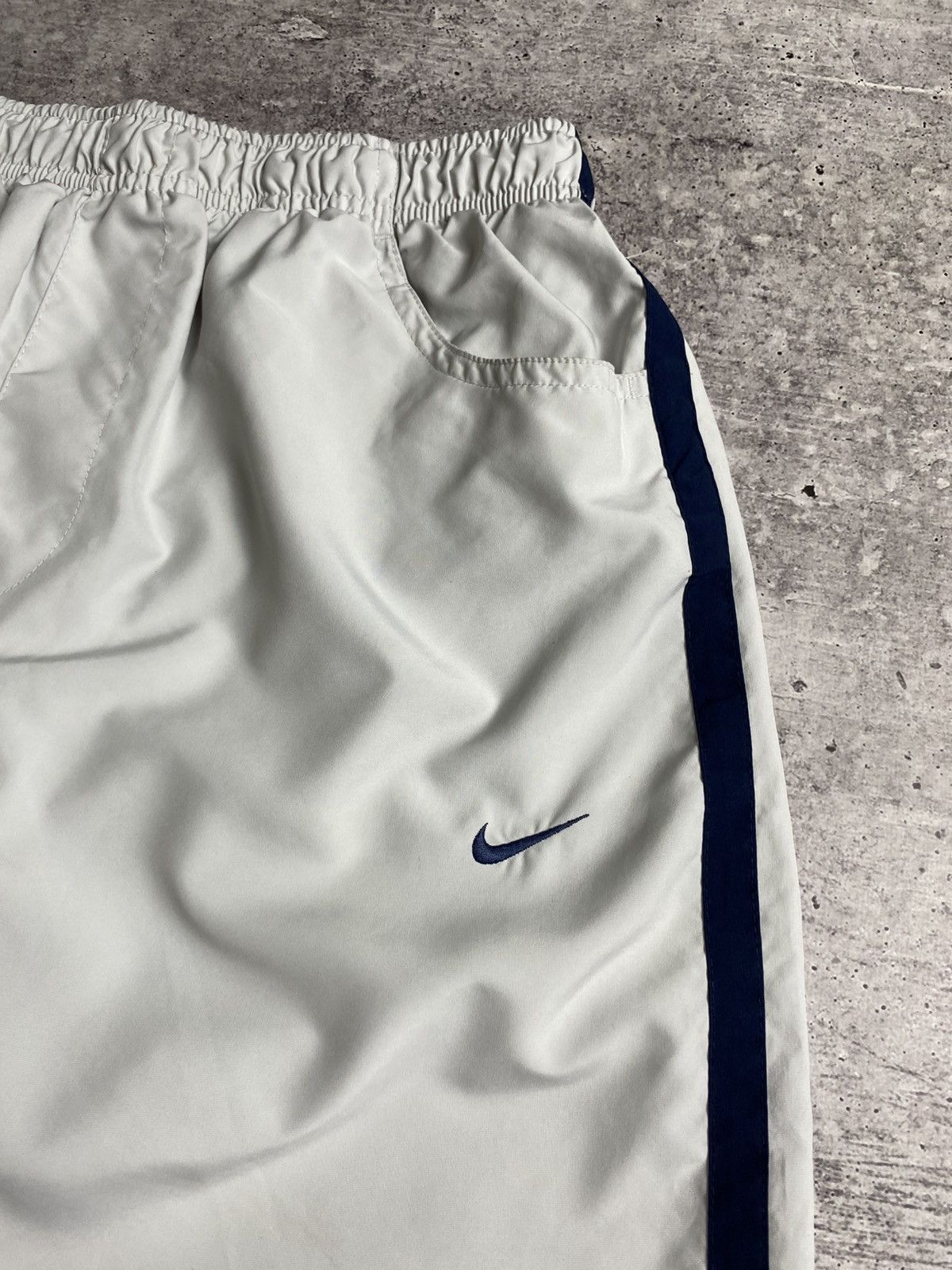 Nike Nike Vintage Shorts Size US 34 / EU 50 - 6 Thumbnail