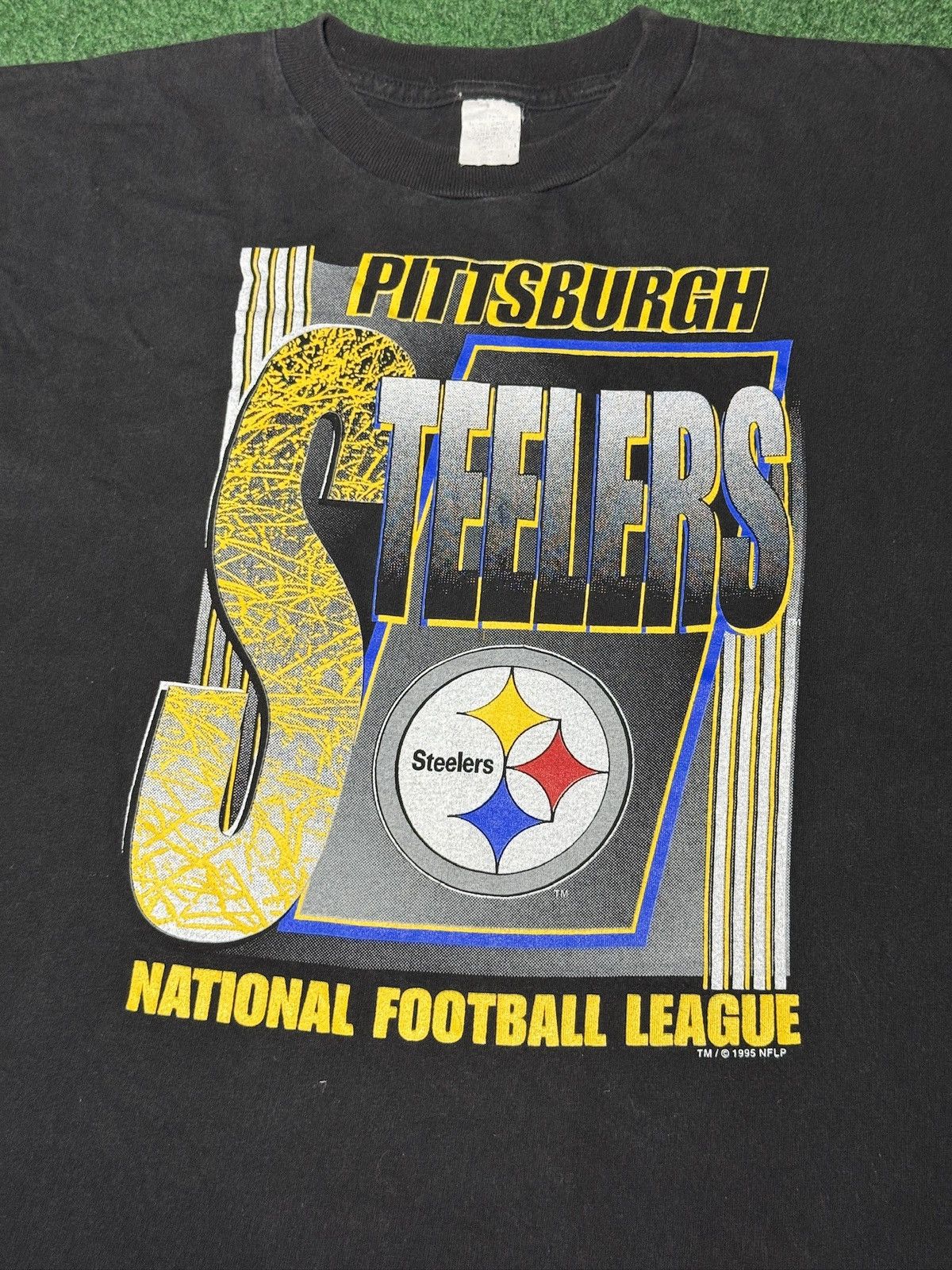 Vintage Vintage 90s Pittsburgh Steelers Retro Sleeveless Tank Top Size US M / EU 48-50 / 2 - 2 Thumbnail