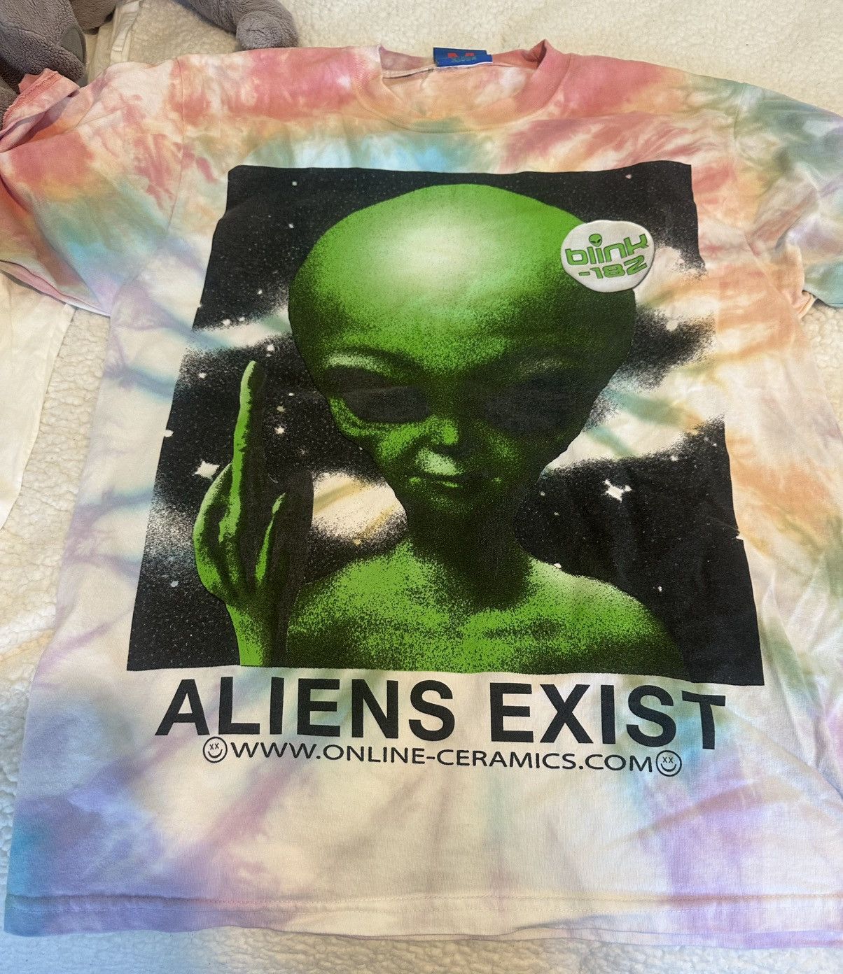 Online Ceramics Online Ceramics & Blink 182 Men’s Medium Shirt Size US M / EU 48-50 / 2 - 1 Thumbnail