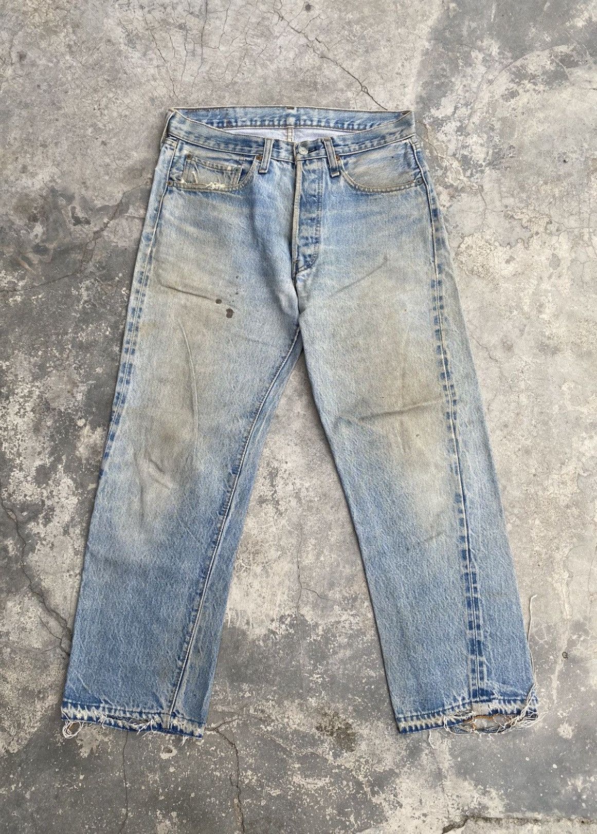 VINTAGE DISTRESSED LEVIS SELVEDGE