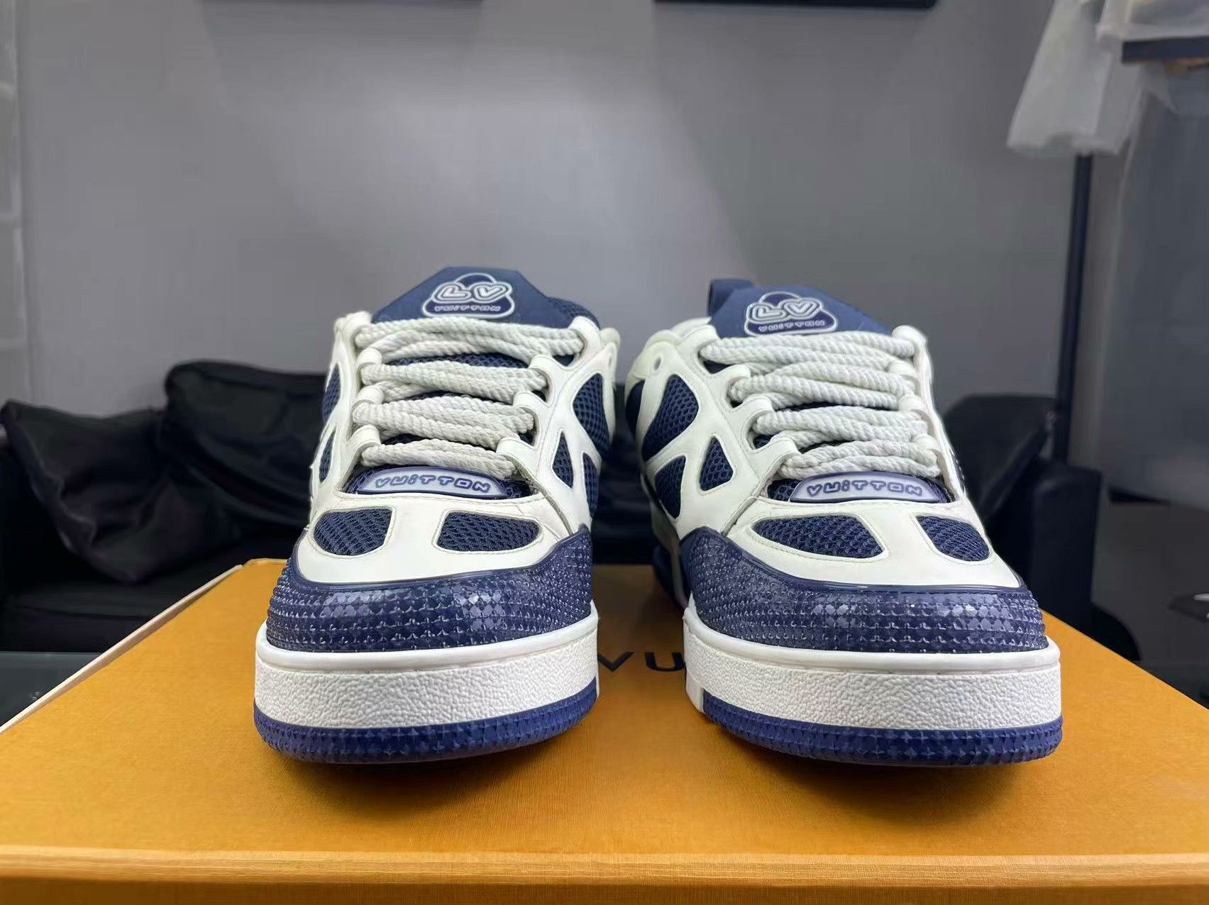 Louis Vuitton Louis Vuitton Skate Blue Lowtop Sneakers 7.5 Men Size US 7.5 / EU 40-41 - 1 Thumbnail